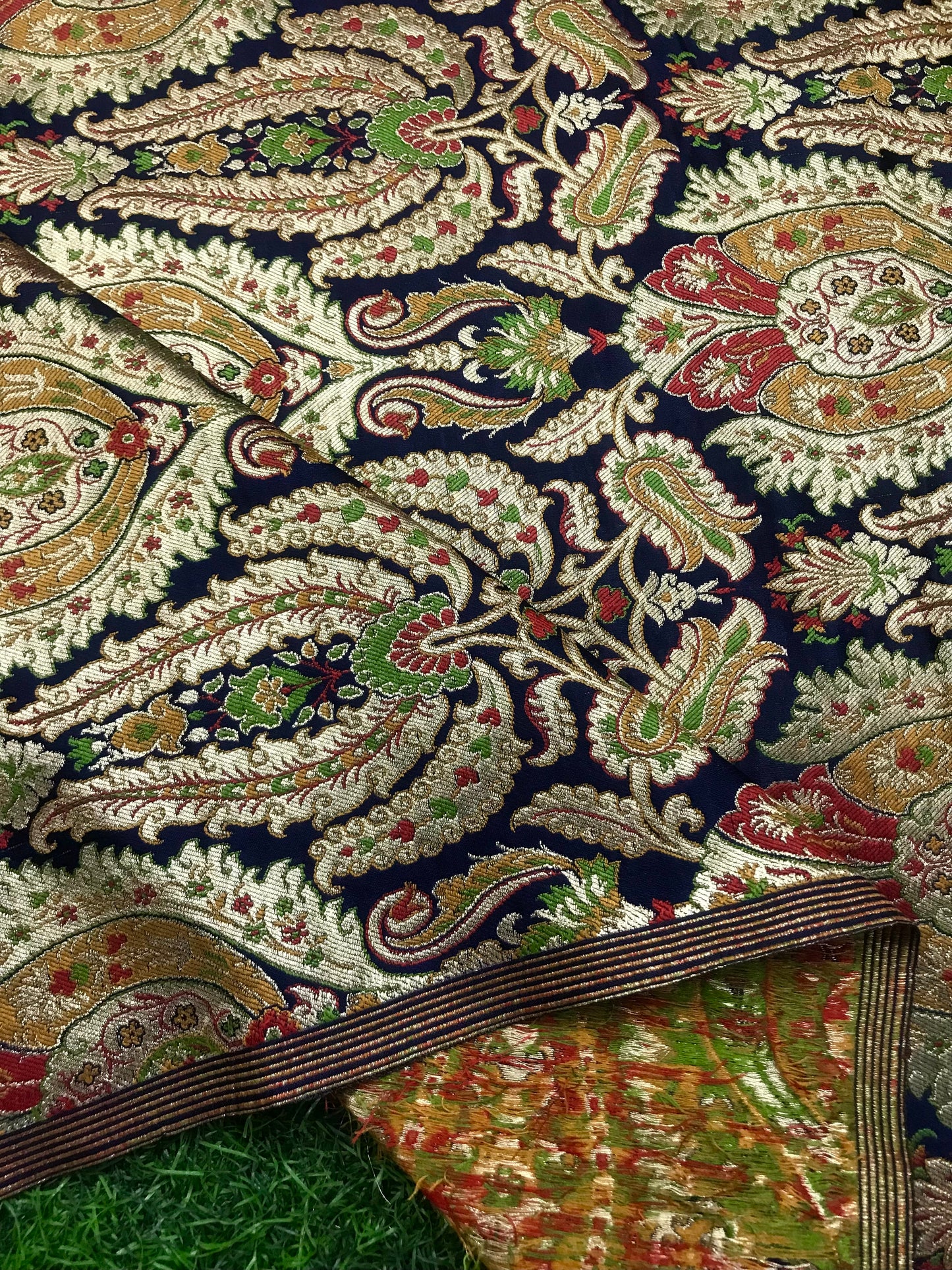 Banarasi Brocade fabric, Black gold Rayon silk brocade, Historical fabric, Hautecouture, Gold fabric, Vintage textile, Fashion fabric - NFAF772