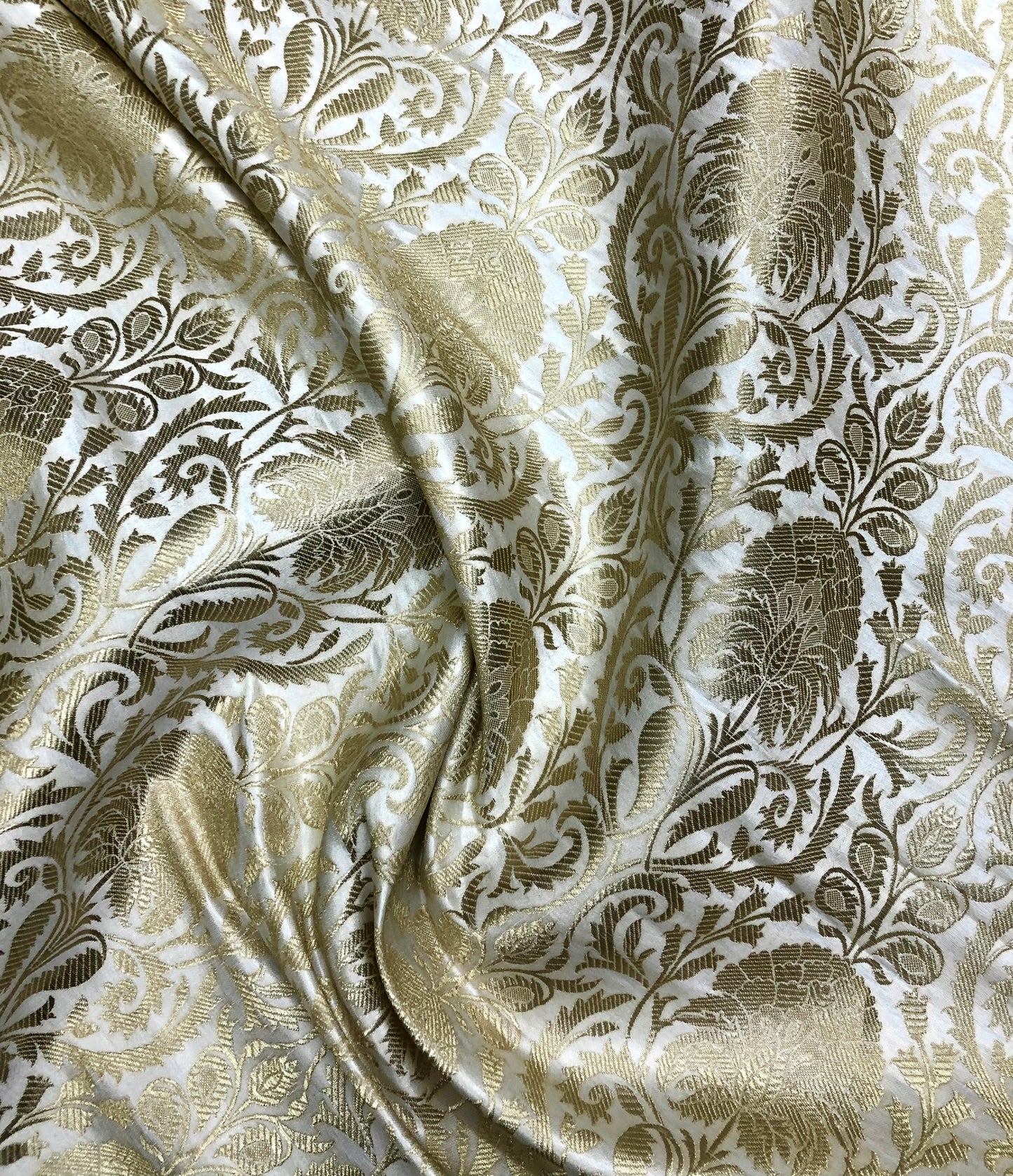 Banarasi Brocade fabric, White and Gold Rayon silk brocade, Floral brocade, Medieval fabric, Vintage textile - NFAF382