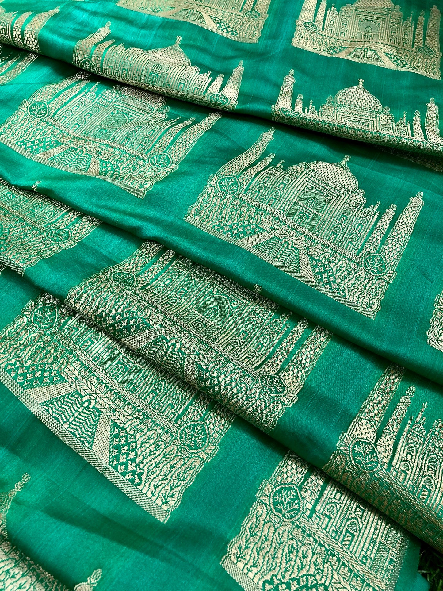Brocade fabric Green Gold Jacquard Fabric Brocade Taj Mahal Motif Wedding Dress Bridal Brocade Upholstery Home Decor fabric - NFAF75