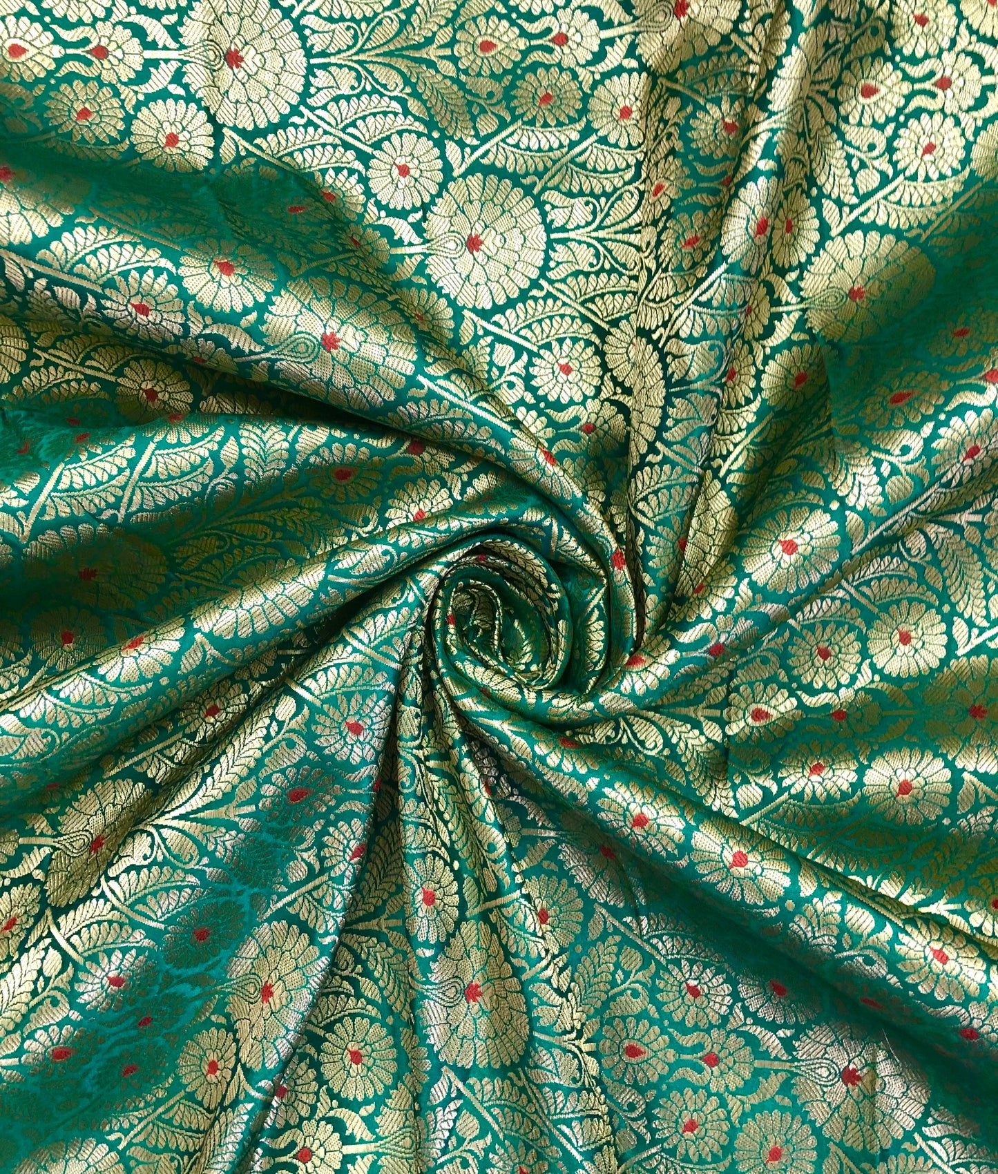 Banrasi Brocade Fabric, Green Gold Jacquard fabric, Home décor fabric, Rayon silk brocade, Wedding fabric, Gothic fabric - NFAF636