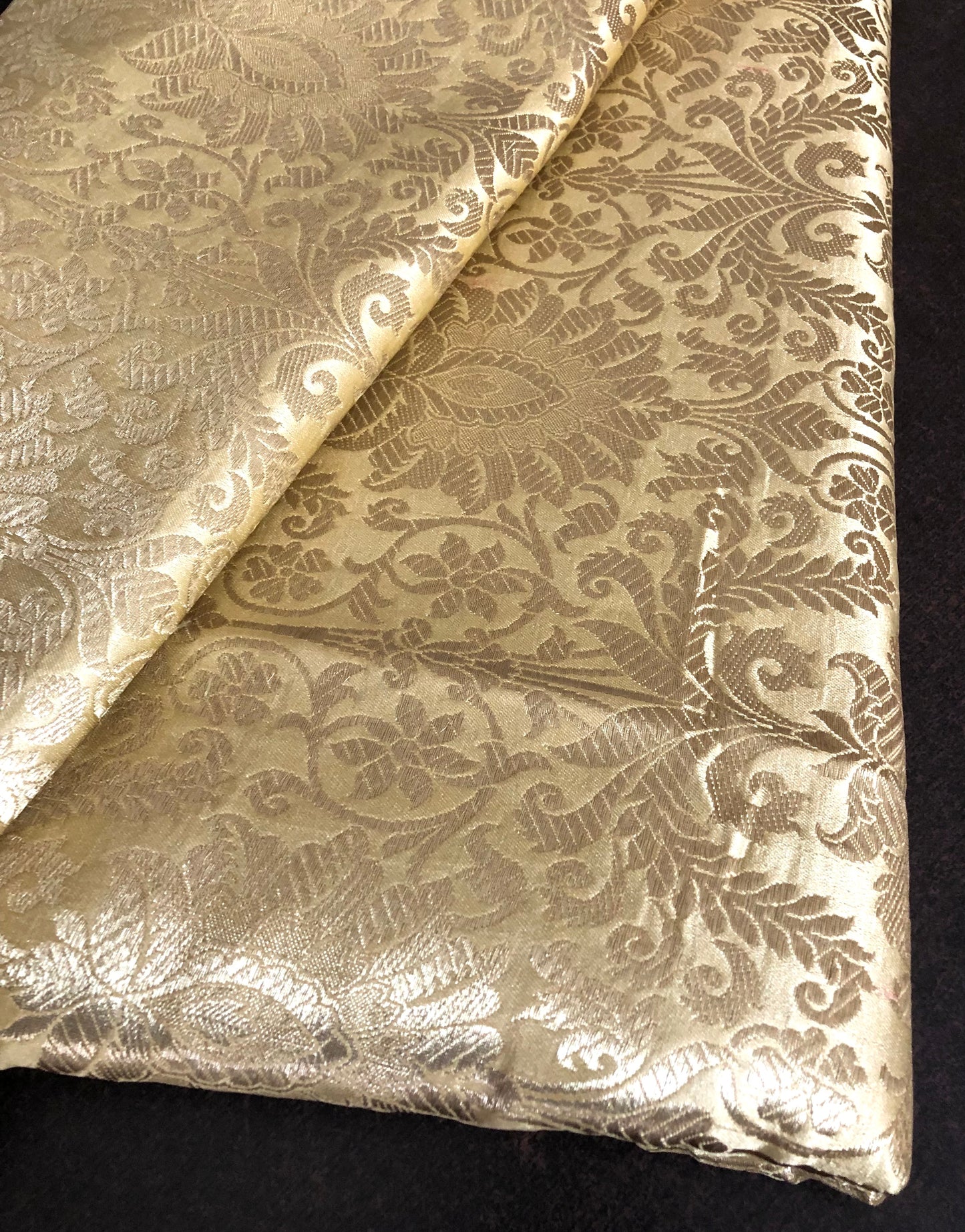Banarasi brocade fabric, Beige & gold Rayon silk brocade fabric, Home décor fabric, Flower brocade, Jacquard fabric, Fabric by the yard/meter - NFAF509