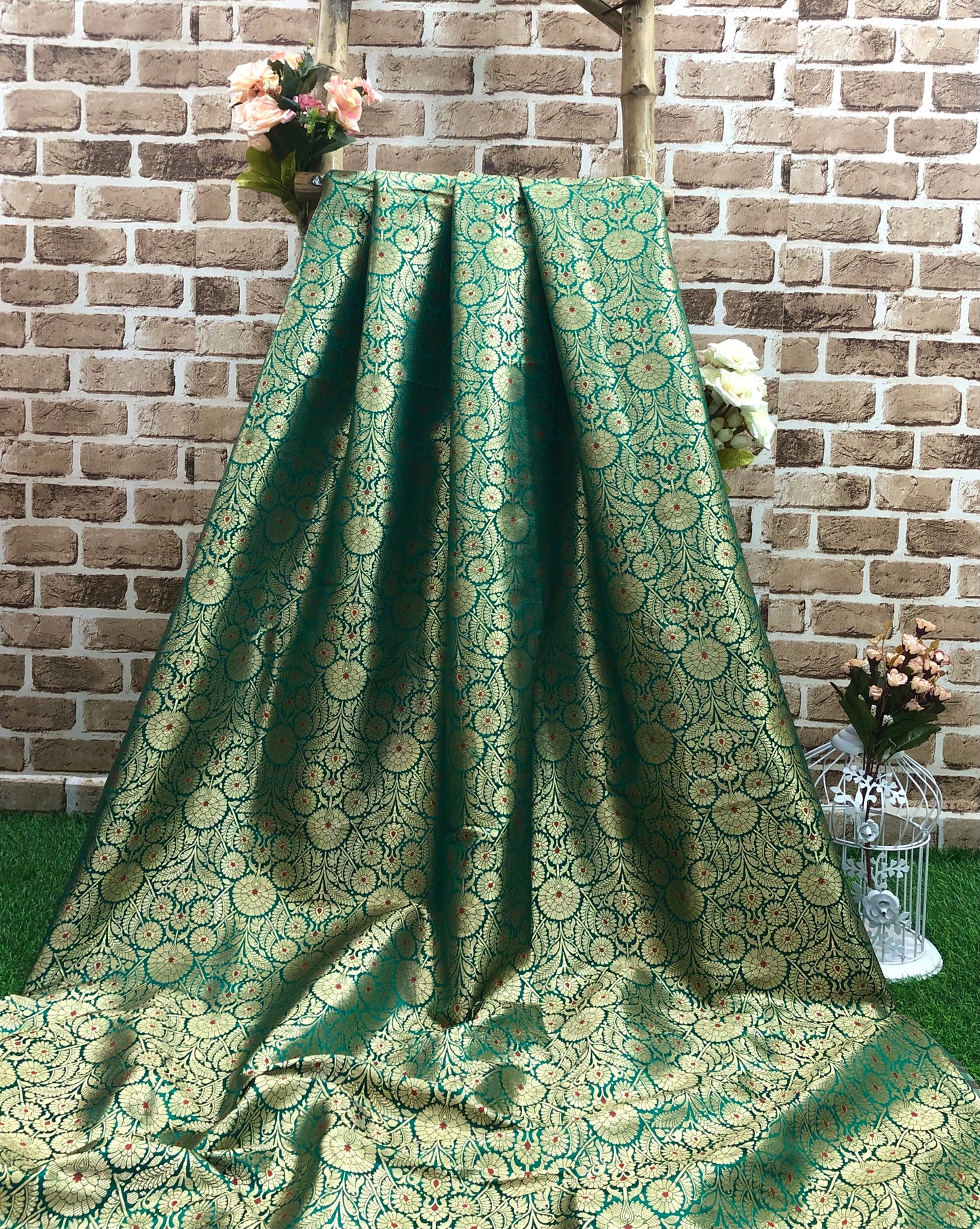 Banrasi Brocade Fabric, Green Gold Jacquard fabric, Home décor fabric, Rayon silk brocade, Wedding fabric, Gothic fabric - NFAF636
