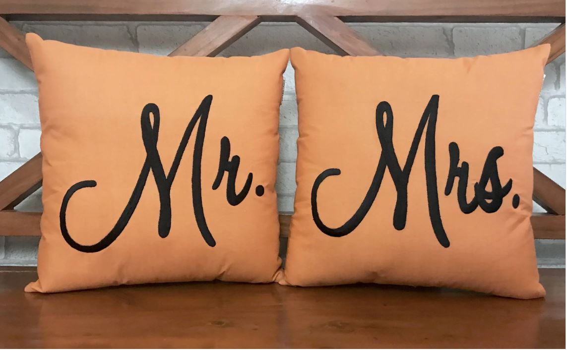 Mr. and Mrs. His and Hers Pillow Set, Wedding Gift for Couple, Anniversary Gift, Wedding Shower Gift, Gift for Bride, Gift for Her.