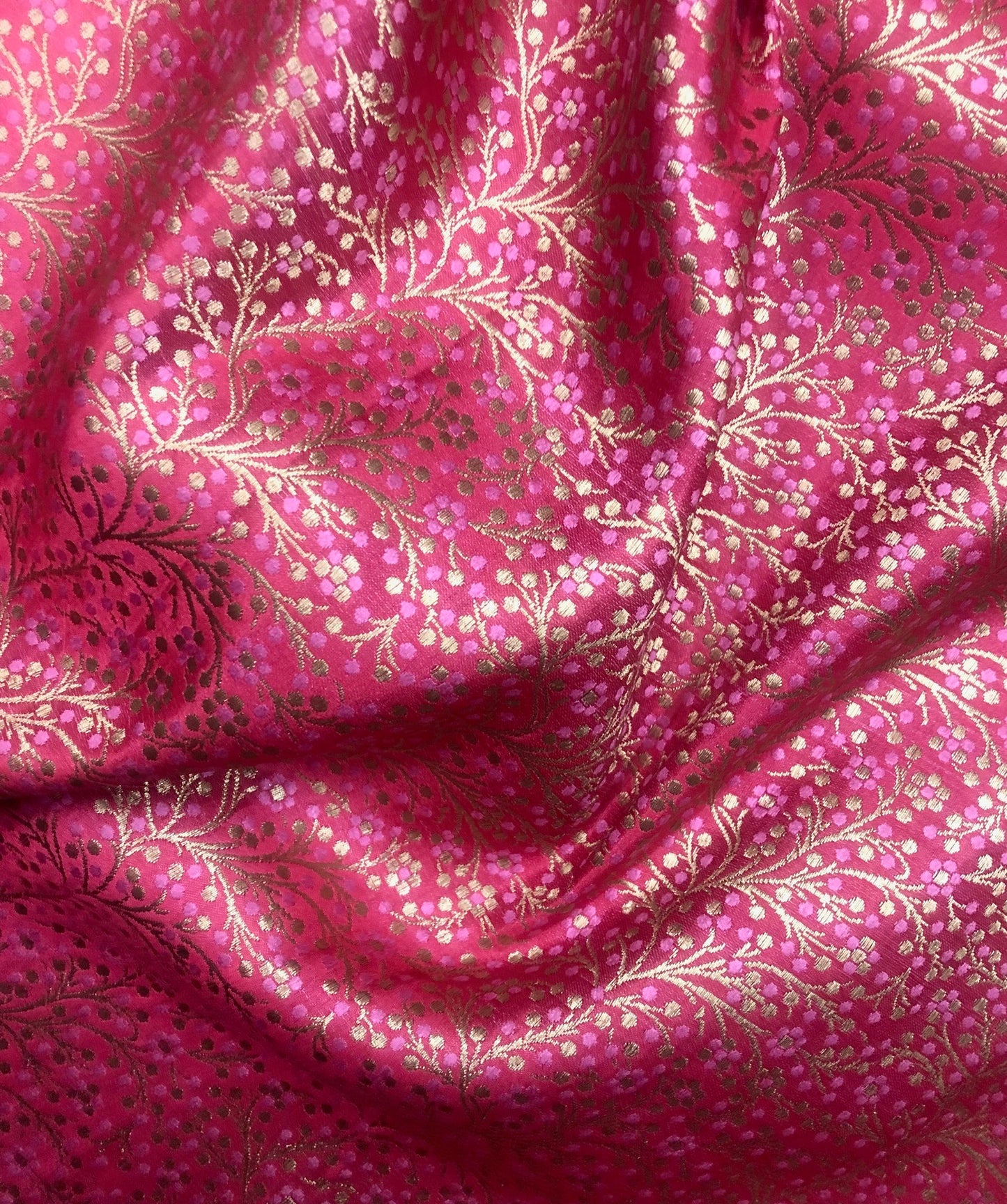 Banarasi Brocade Fabric, Coral Gold damask jacquard brocade fabric, Home décor fabric, Fabric by the Yard/meter - NFAF618