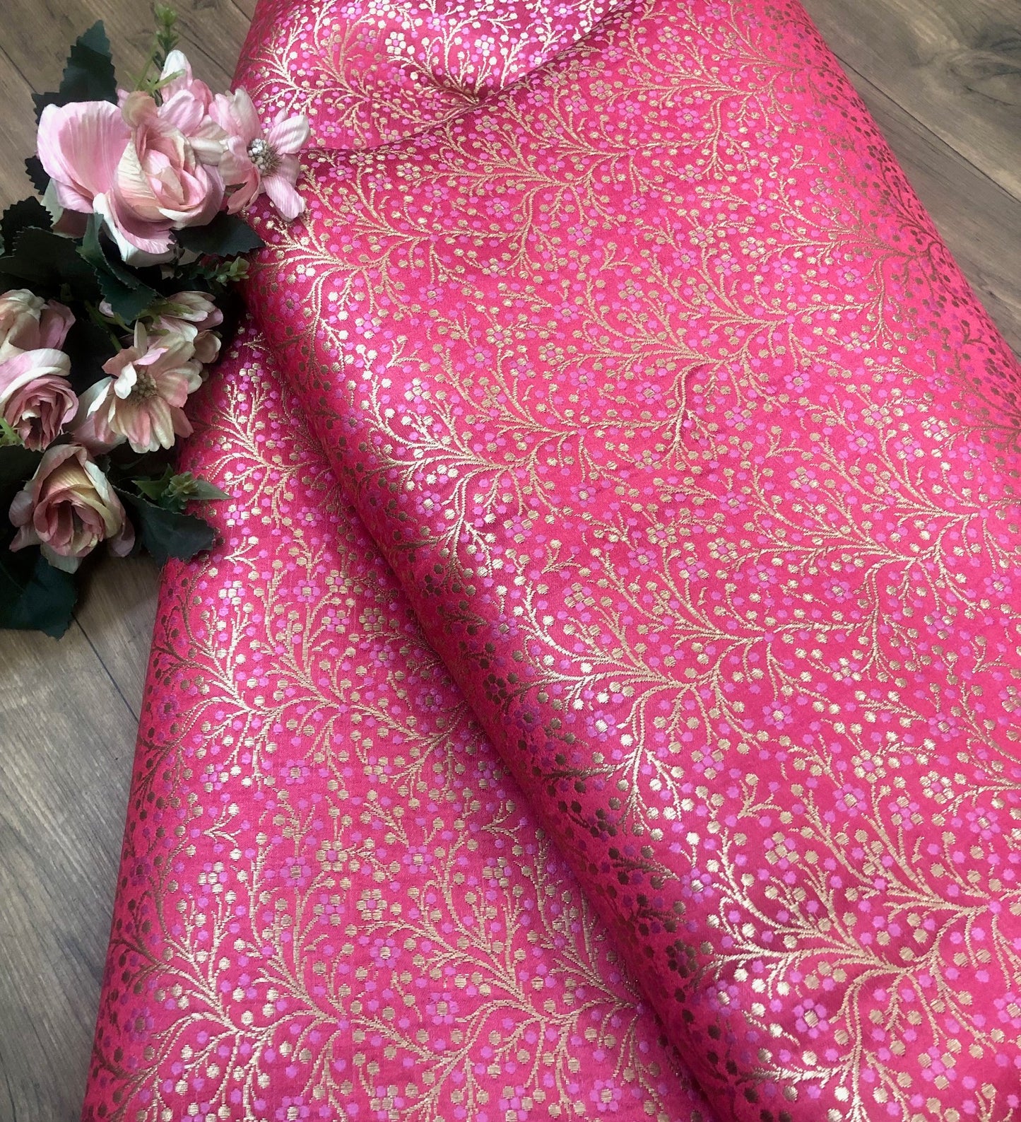 Banarasi Brocade Fabric, Coral Gold damask jacquard brocade fabric, Home décor fabric, Fabric by the Yard/meter - NFAF618