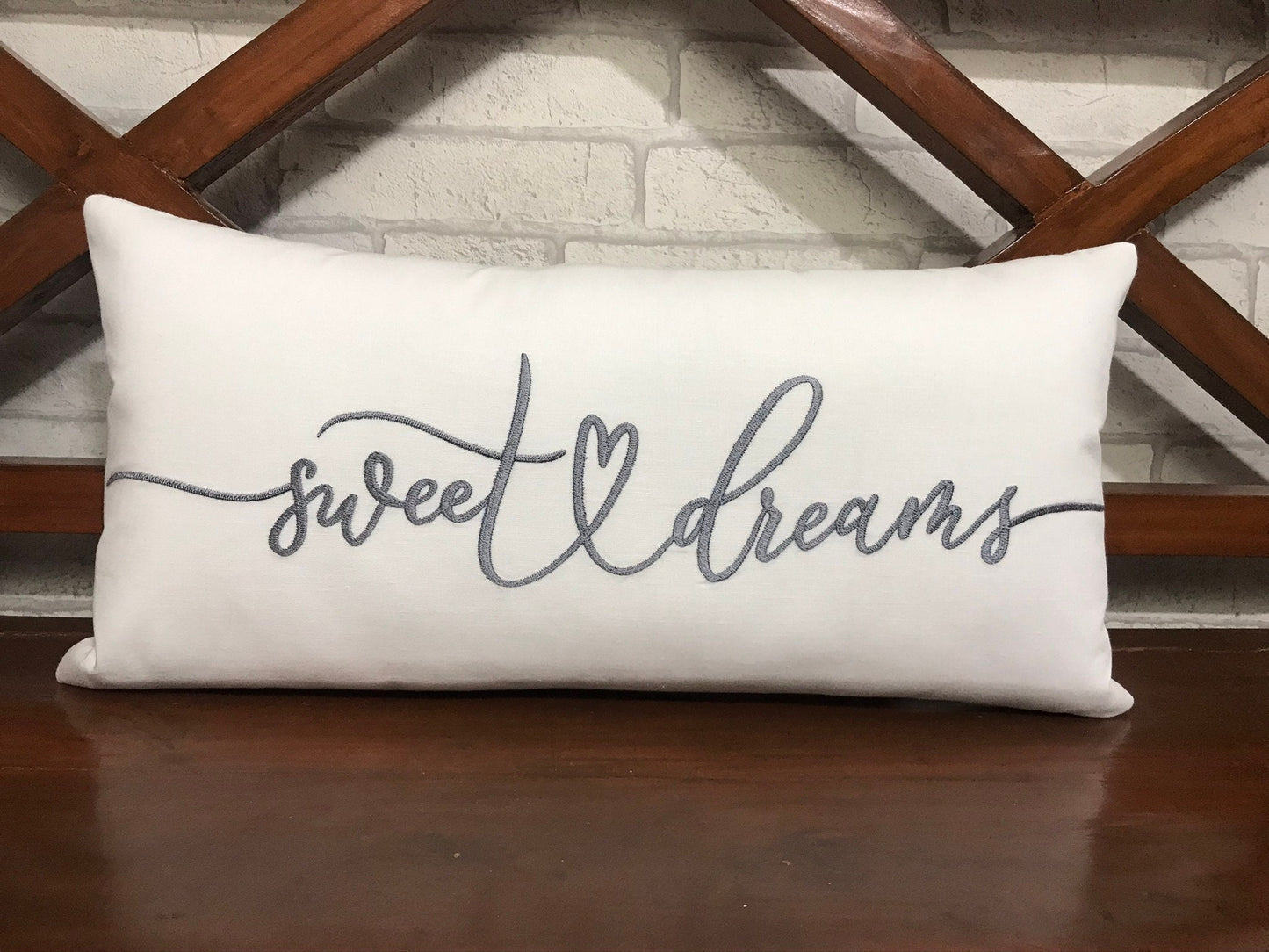 Sweet dreams Pillow | Kids Room décor | Nursery Pillow |Family Name Pillow | Couple Wedding Gift | Birthday Gift | Anniversary Gift.