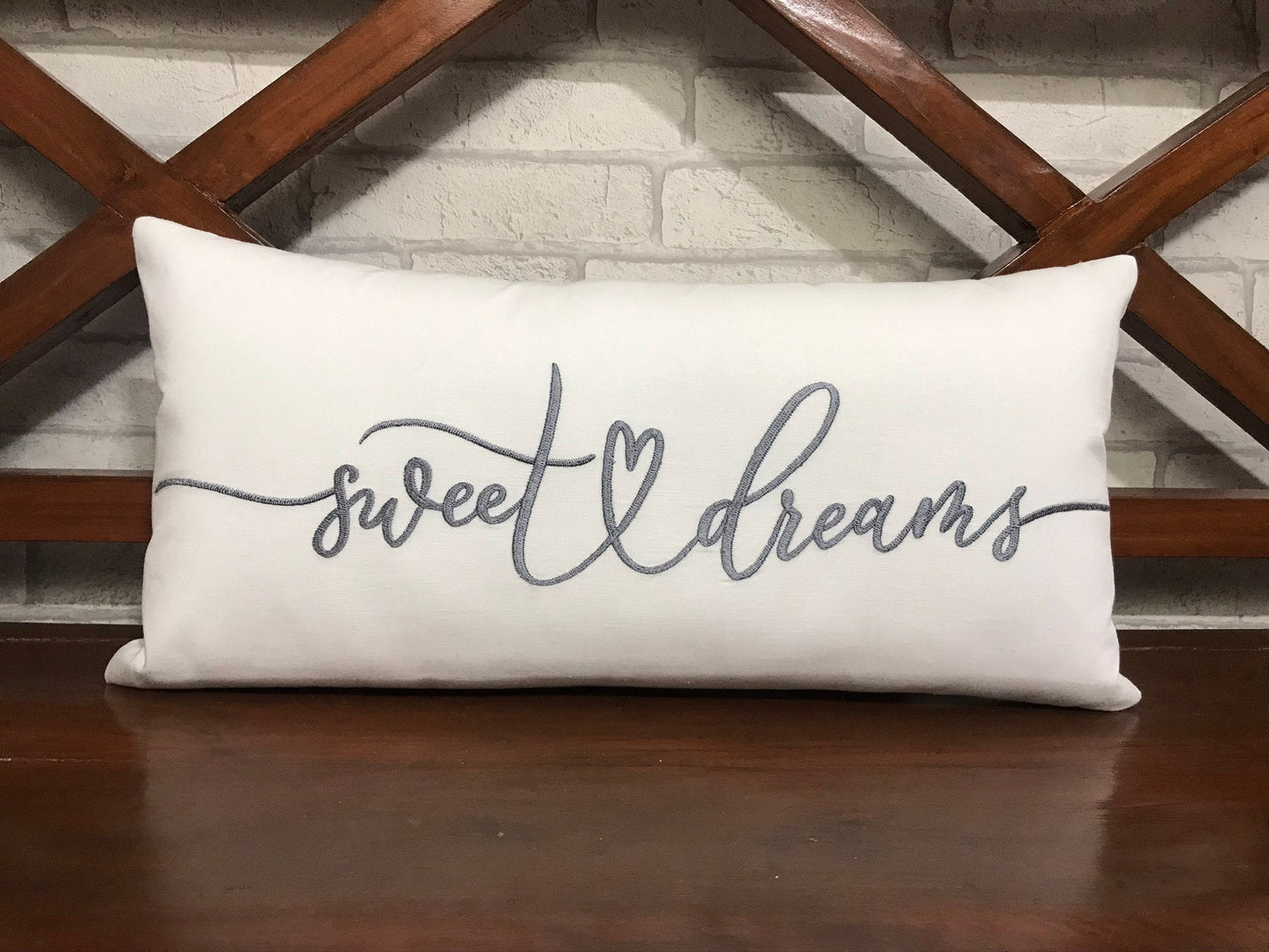 Sweet dreams Pillow | Kids Room décor | Nursery Pillow |Family Name Pillow | Couple Wedding Gift | Birthday Gift | Anniversary Gift.