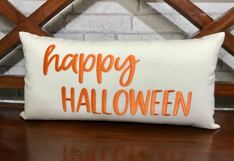 Happy Halloween Pillow, Halloween decor, Holiday decor, Autumn Decor, Farmhouse decor, Cottage decor, Fall Gift Ideas.