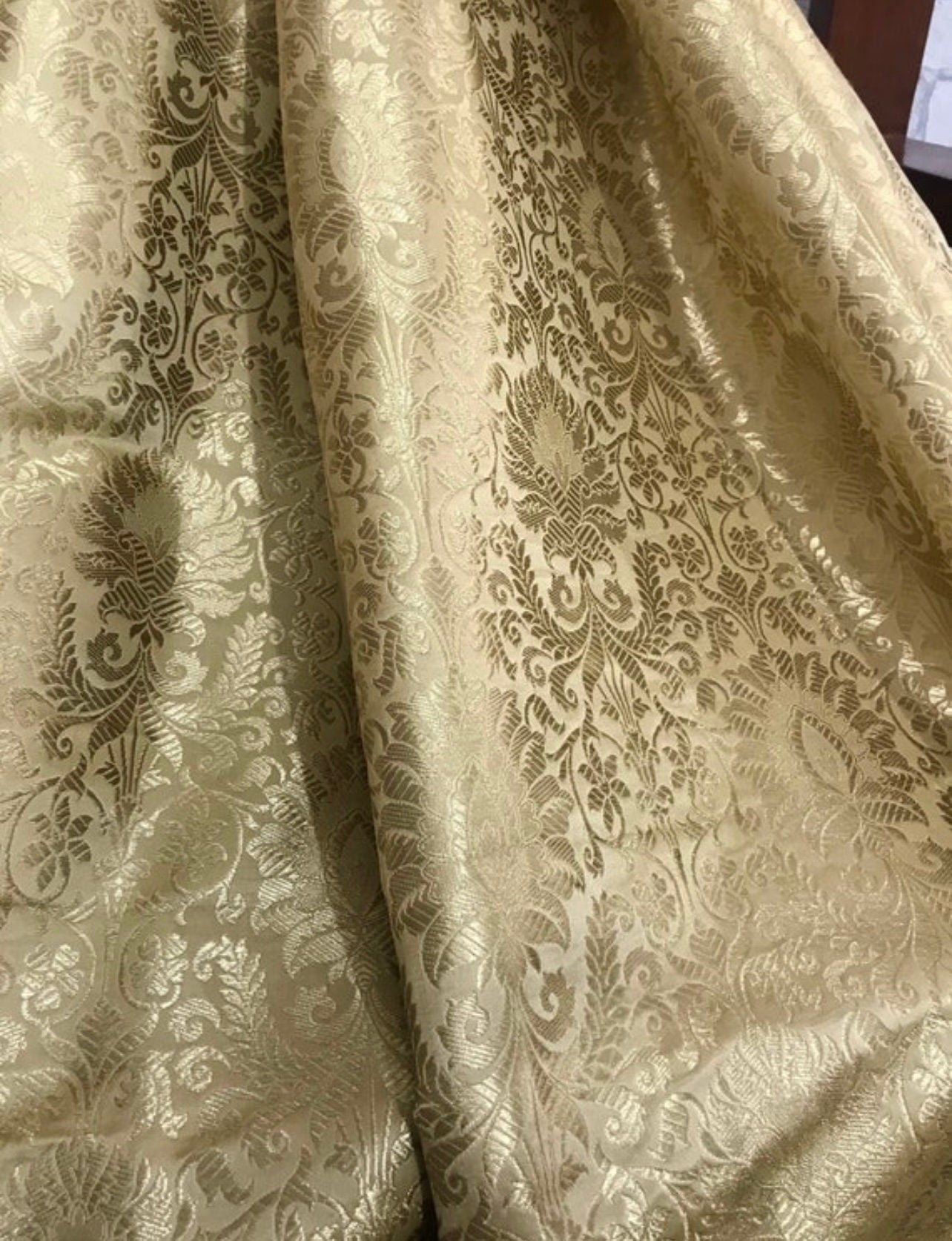 Banarasi brocade fabric, Beige & gold Rayon silk brocade fabric, Home décor fabric, Flower brocade, Jacquard fabric, Fabric by the yard/meter - NFAF509
