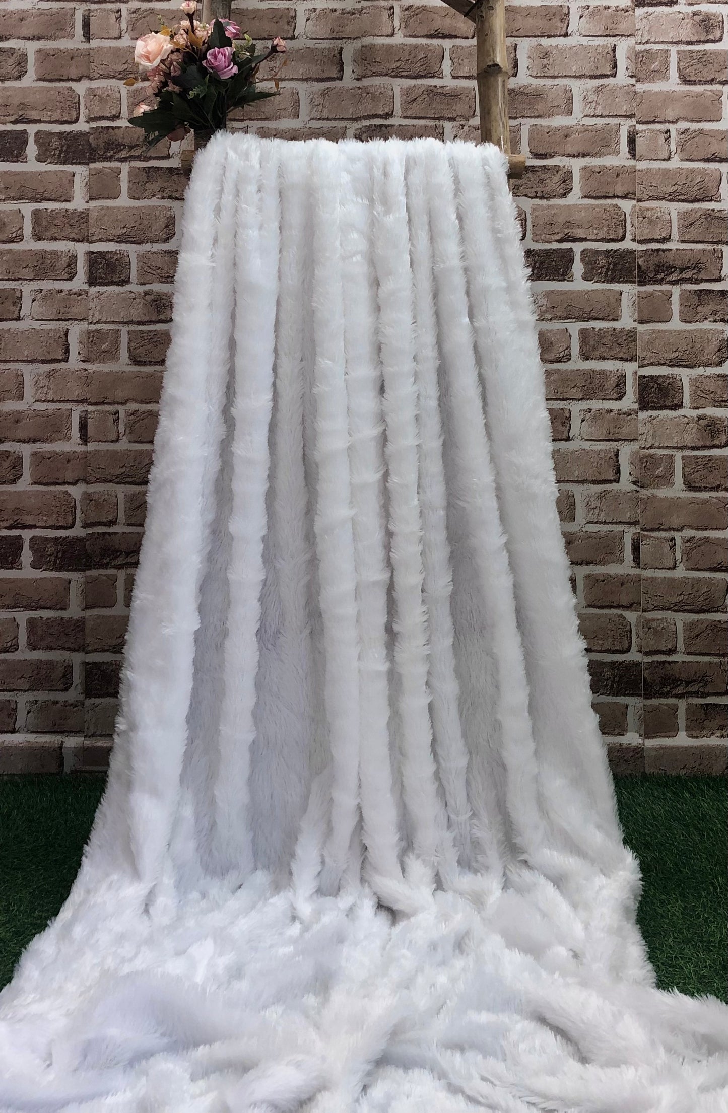 Solid Shaggy Faux Fur Fabric in White Color, Craft Sewing Cosplay Costume Decorations, Multiple lengths will come in the continuous piece.