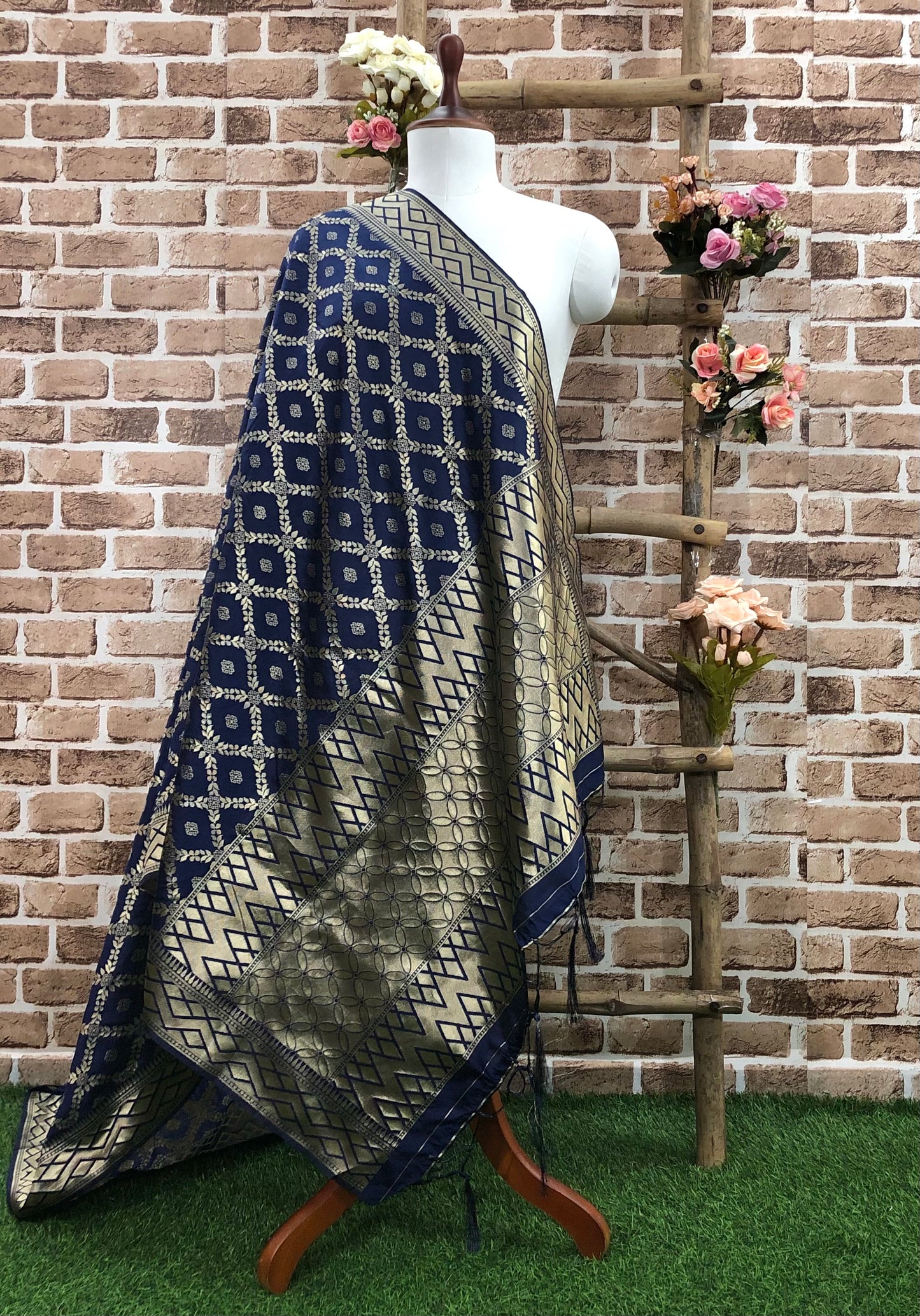 Navy blue and Gold Indian Handloom Scarf, Brocade Dupatta for Women, Shawl, Stole, Bridal fabric, Bridemaid gifts, Veil, DP981