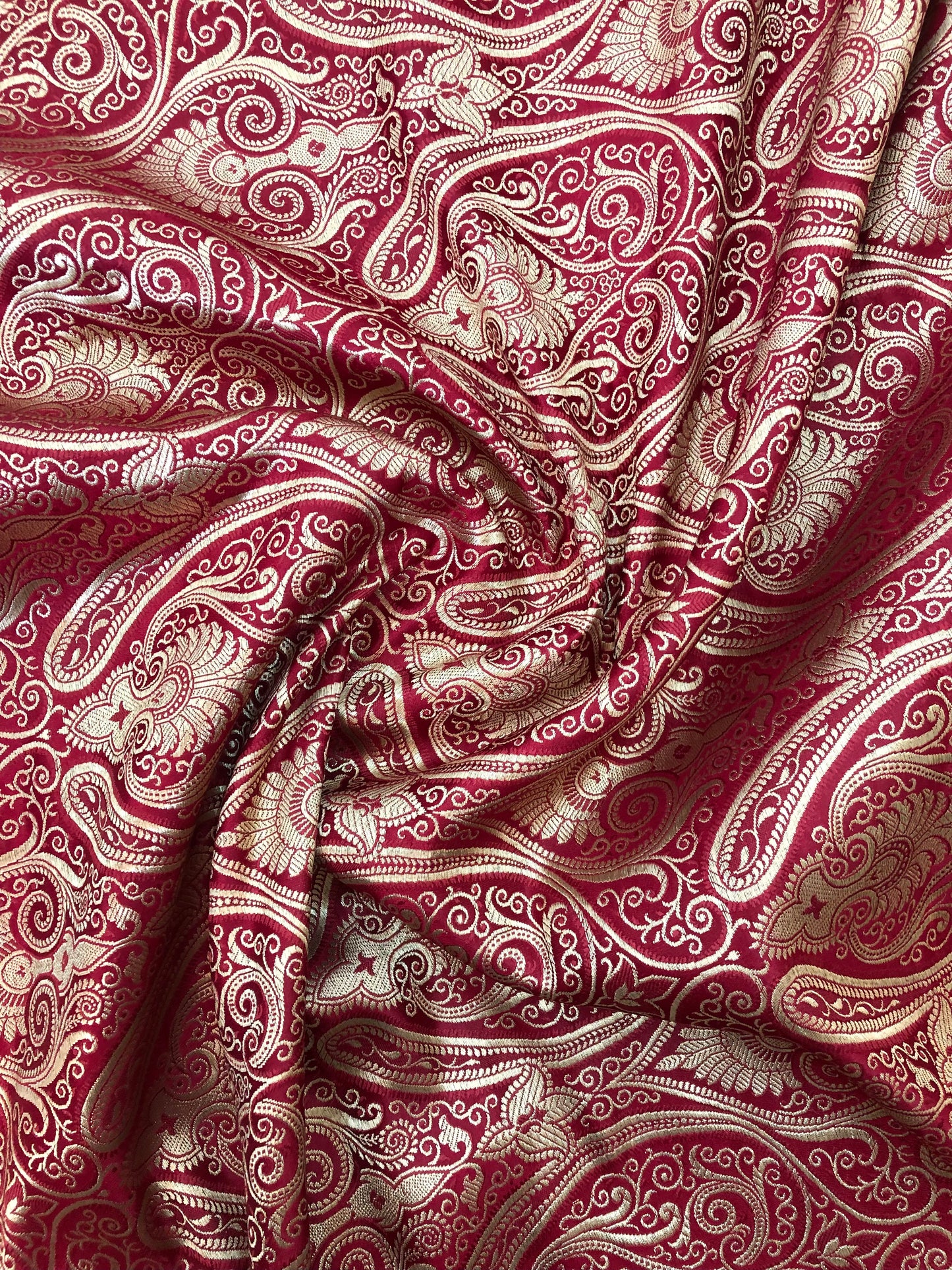 Banarasi Brocade Fabric, Red and gold Paisley brocade, Damask jacquard brocade, Rayon silk brocade, Historical fabric, Fabric by the yard/meter - NFAF319