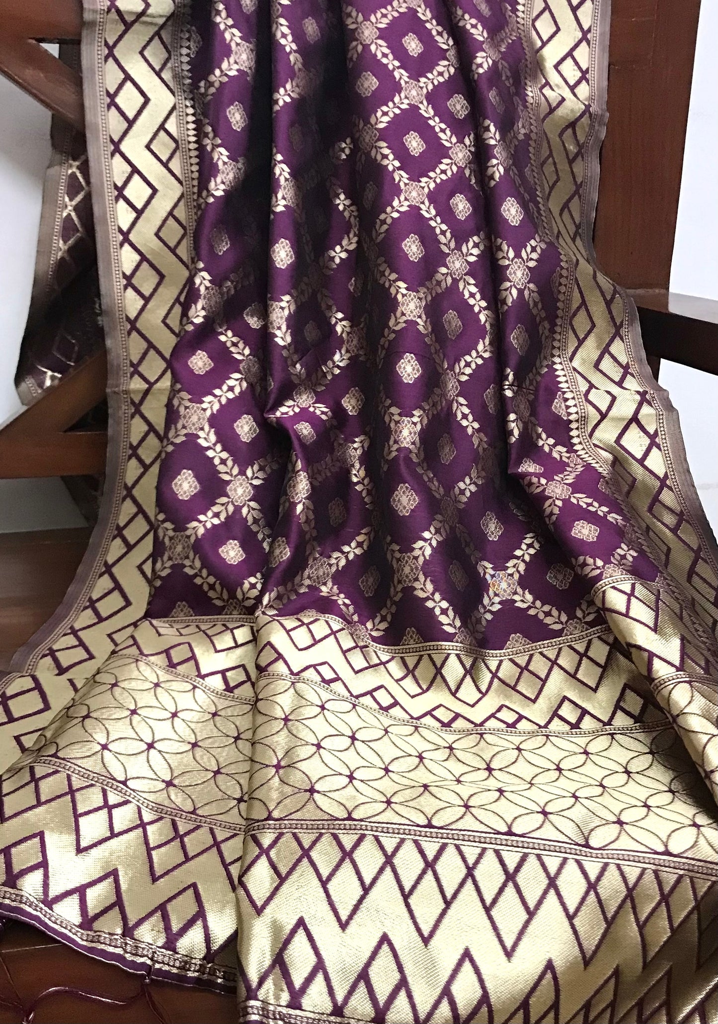 Purple Gold Handloom Scarf, Viscose silk dupatta for women, Shawl, Stole, Scarf, bridal Dress Fabric, Headdress, Veil, Chunari, DP983