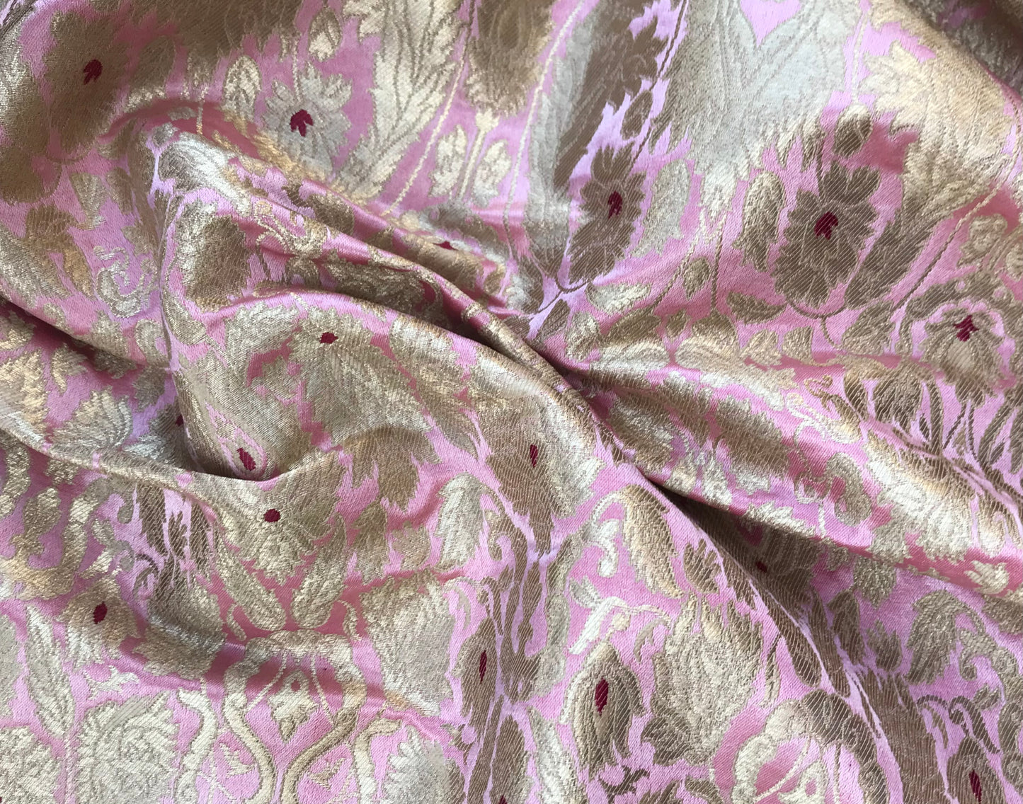 Indian Banarasi Brocade Fabric in Pink and Gold color, Multiple lengths will come in the continuous piece - NF1093