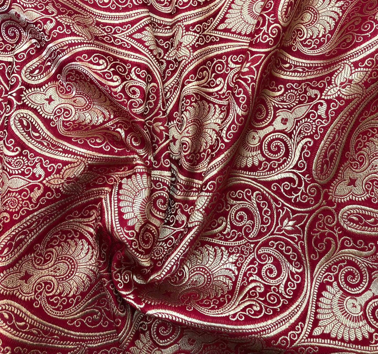 Banarasi Brocade Fabric, Red and gold Paisley brocade, Damask jacquard brocade, Rayon silk brocade, Historical fabric, Fabric by the yard/meter - NFAF319