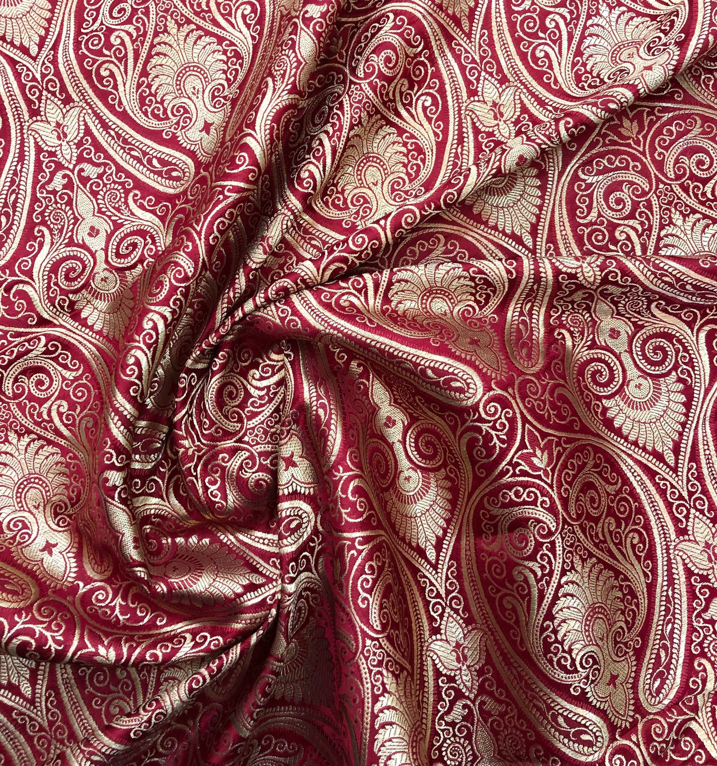 Banarasi Brocade Fabric, Red and gold Paisley brocade, Damask jacquard brocade, Rayon silk brocade, Historical fabric, Fabric by the yard/meter - NFAF319