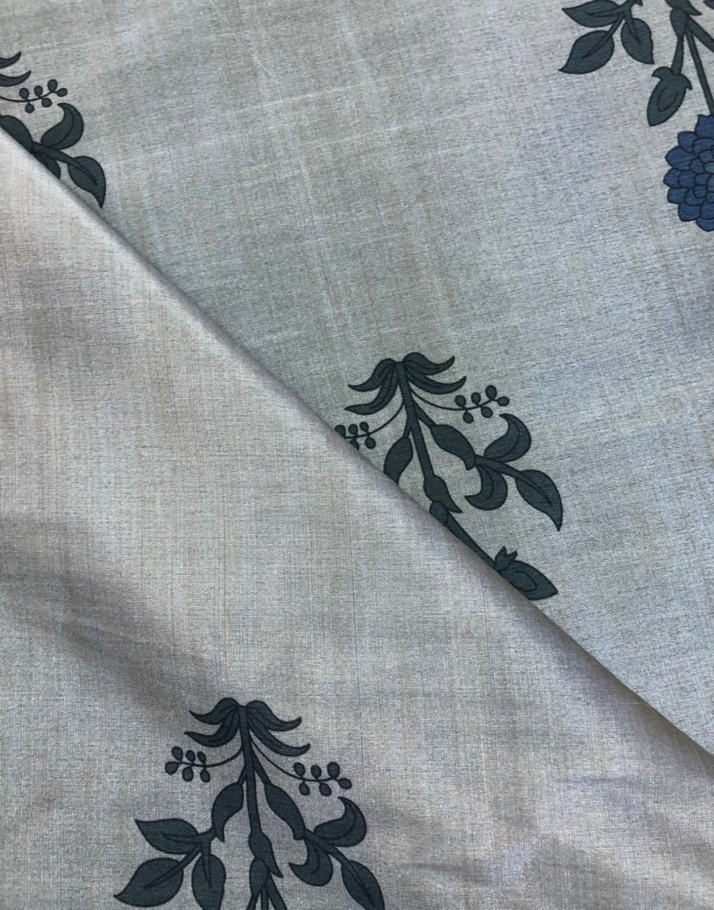 Gray printed tussar silk, Wedding dress, Bridesmaid dress, Floral fabric, Wedding inspiration, Vintage fabric, Luxury fabric - NFAF814