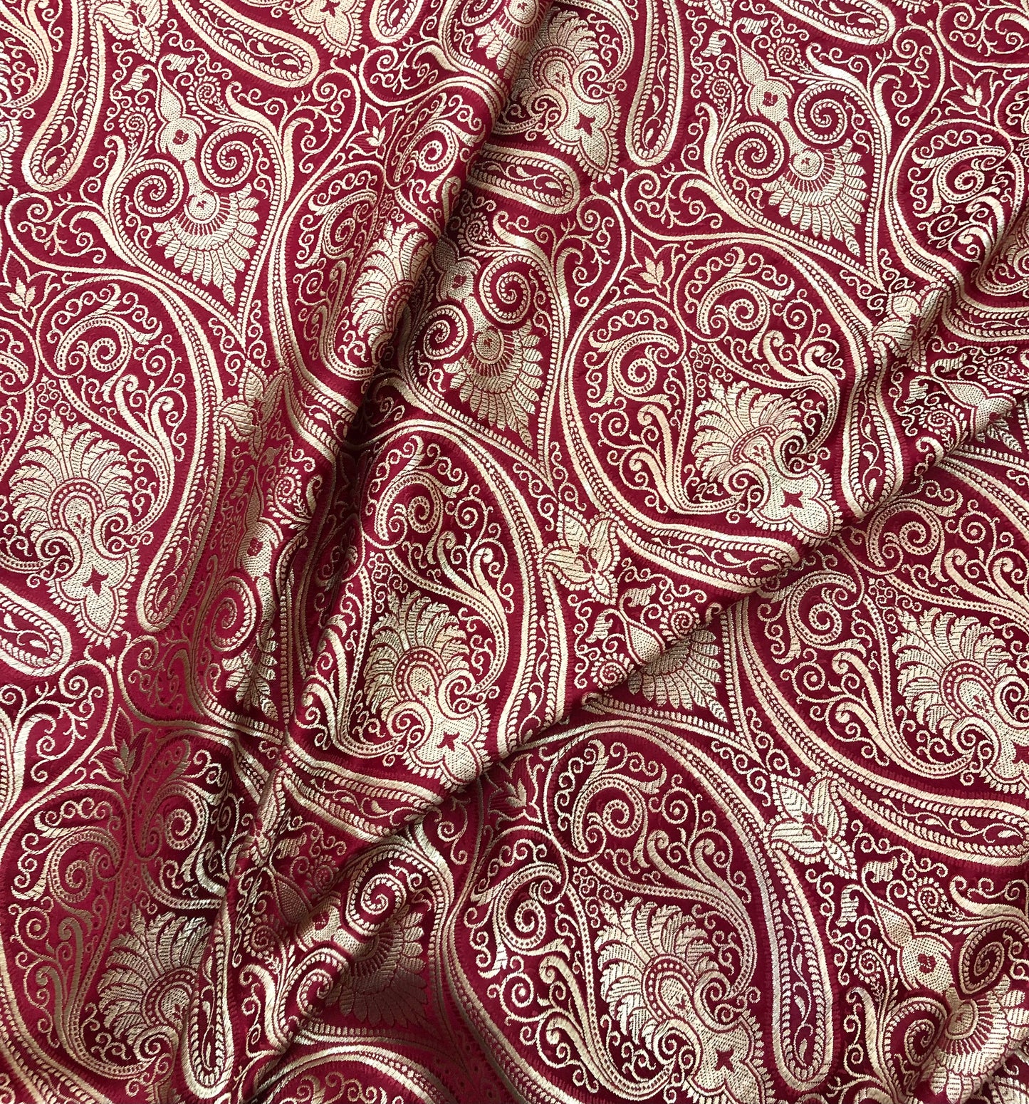 Banarasi Brocade Fabric, Red and gold Paisley brocade, Damask jacquard brocade, Rayon silk brocade, Historical fabric, Fabric by the yard/meter - NFAF319