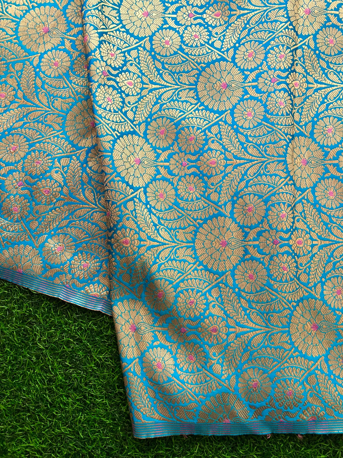 Indian Banarasi Brocade Fabric, Blue Gold Jacquard fabric, Floral brocade, Rayon silk brocade, Fabric by the yard/meter - NFAF1091