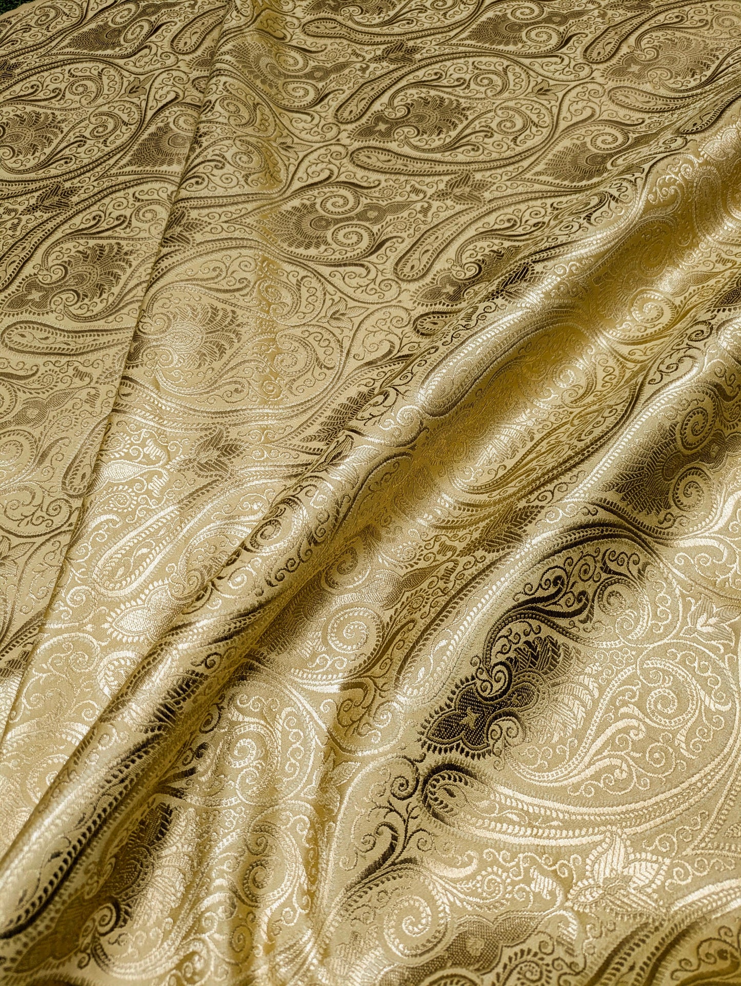 Beige gold damask jacquard brocade fabric, Home décor fabric, Theatre costume, Vintage textile, Renaissance fabric - NFAF568