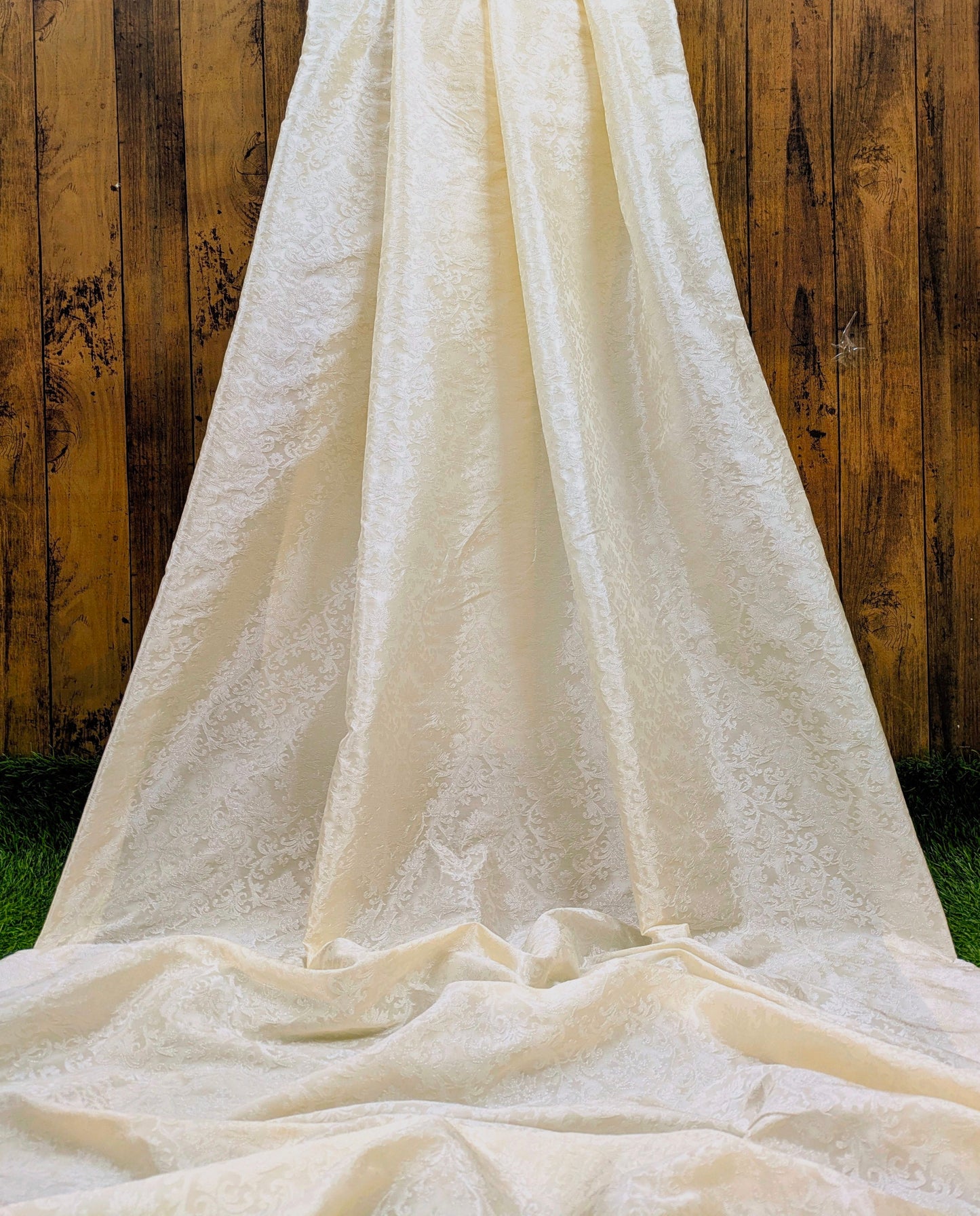 Damask Brocade Fabric Ivory Jacquard brocade Wedding dress fabric Embossed Brocade fabric Bridal Dress Brocade Fabric by the yard - NFAF160