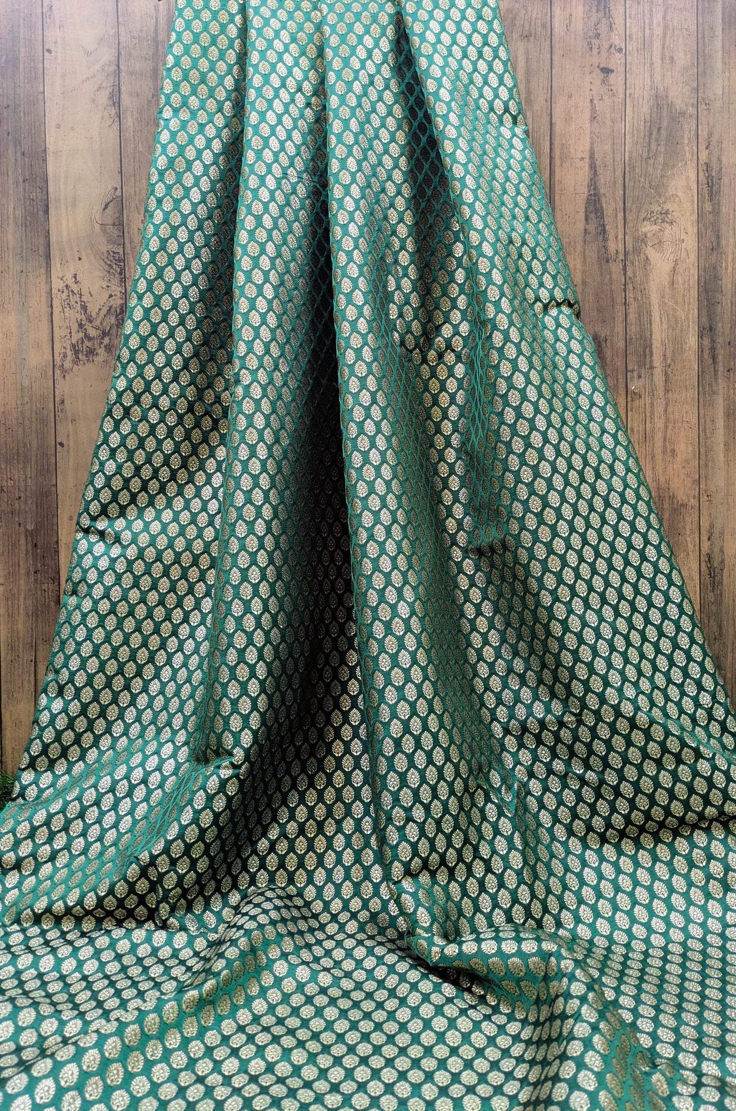 Brocade fabric Jacquard Damask Green Gold Brocade Wedding Dress fabric Home décor fabric Medieval Brocade Fabric by the yard/meter - NFAF181