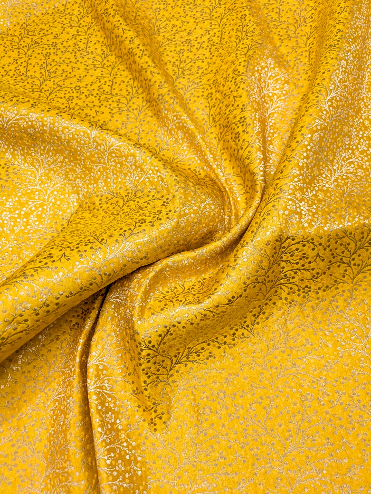 Indian Brocade Fabric Yellow & Gold Jacquard fabric Upholstery fabric Wedding Dress fabric Fahion Fabric by the yard/meter - NFAF301