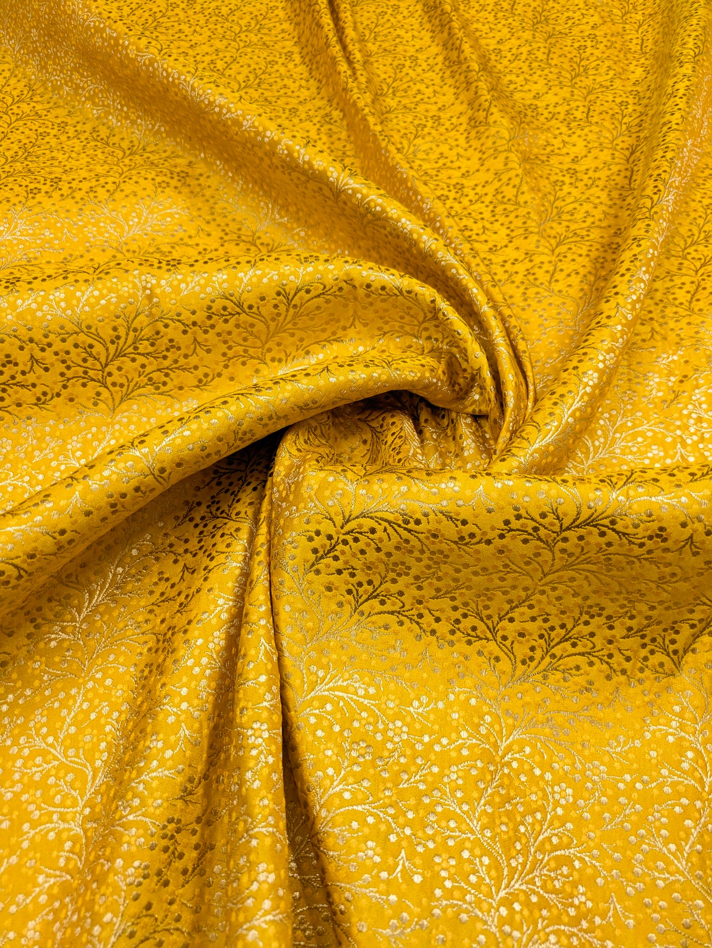 Indian Brocade Fabric Yellow & Gold Jacquard fabric Upholstery fabric Wedding Dress fabric Fahion Fabric by the yard/meter - NFAF301