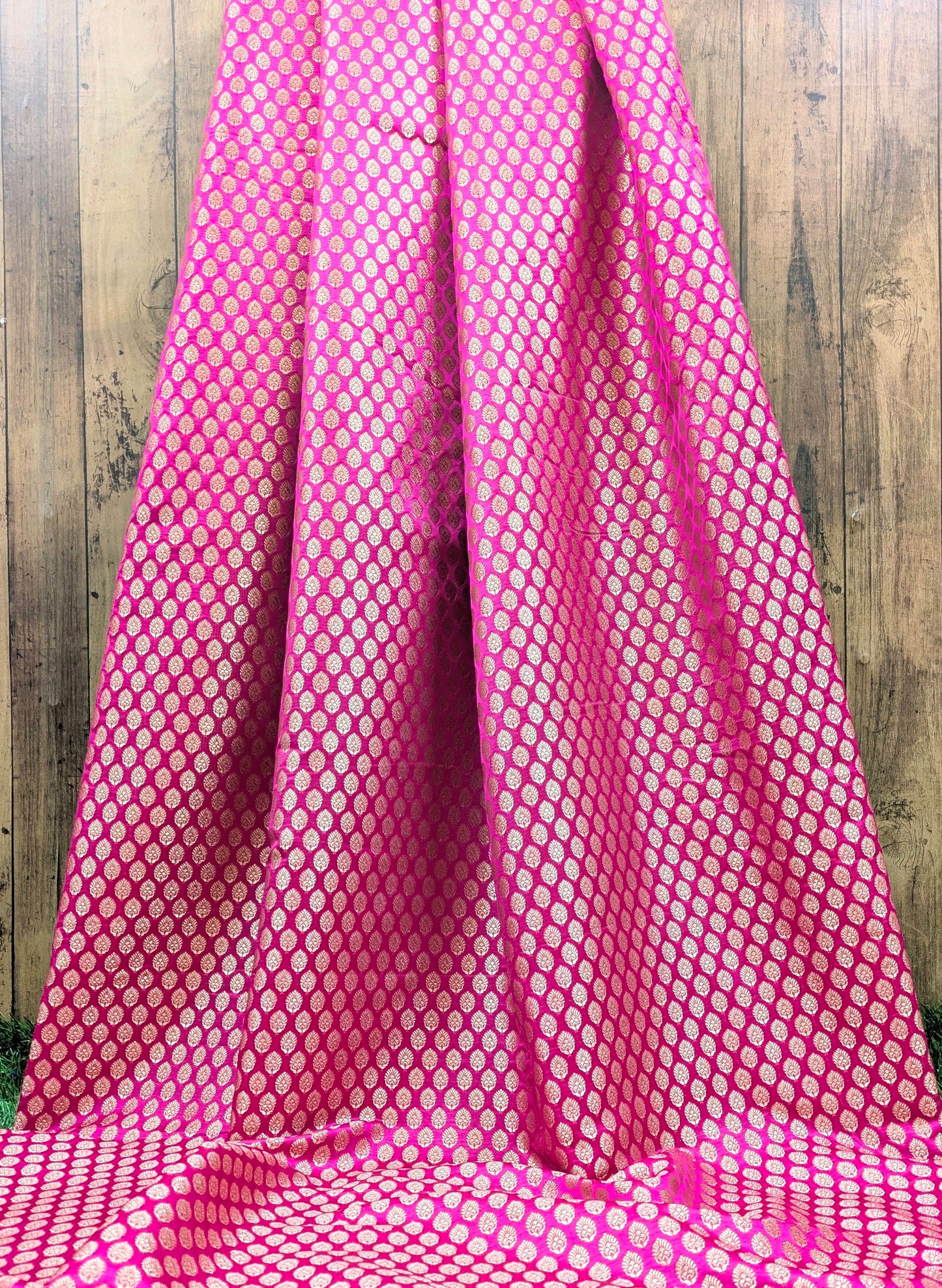 Banarasi Brocade fabric, Pink Gold Jacquard fabric, Floral brocade, Historical fabric, Designer fabric, Renaissance fabric, Gothic fabric - NFAF405