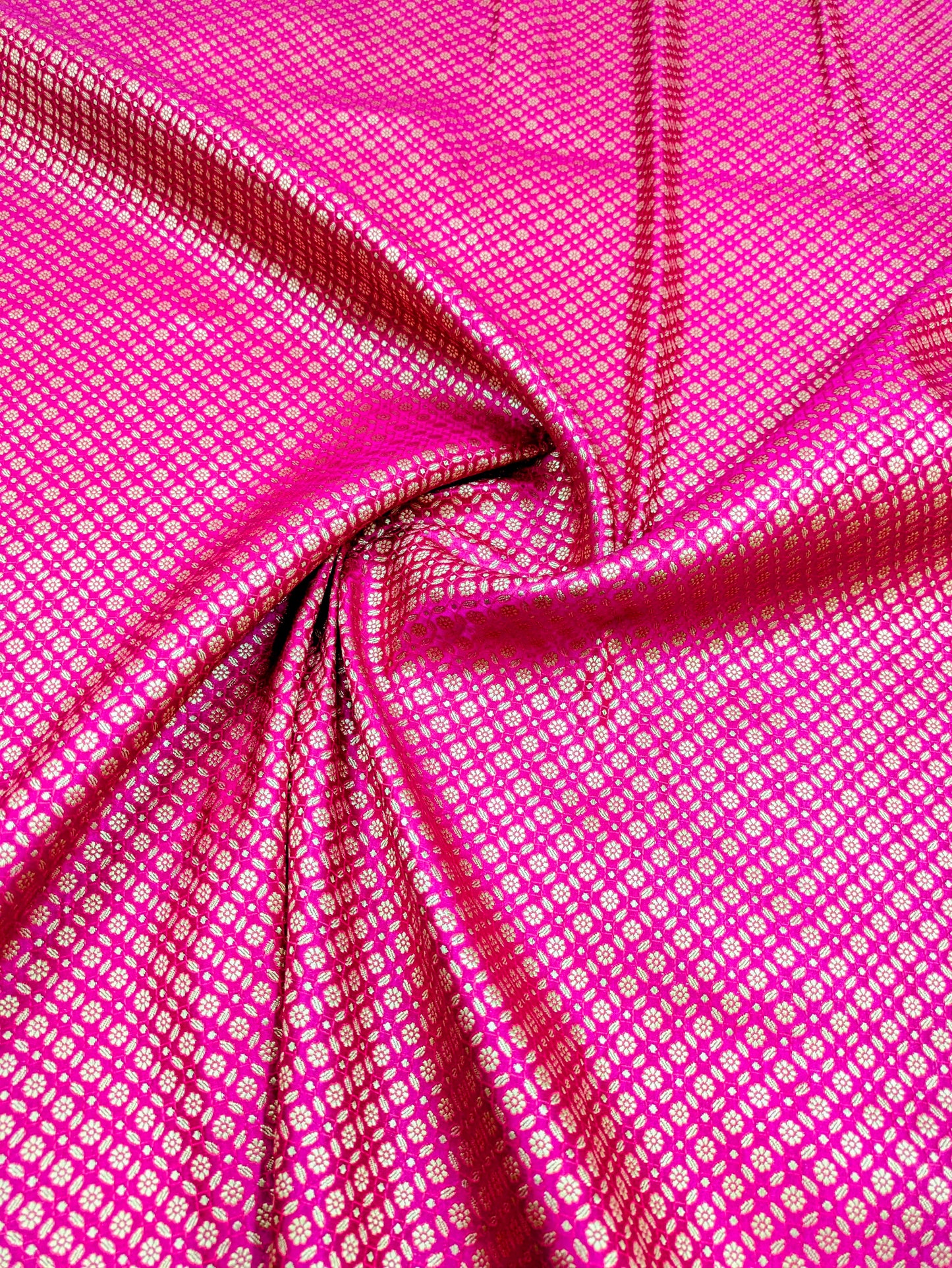 Banarasi brocade fabric, Pink and gold jacquard brocade, Home décor fabric, Wedding inspiration, Gothic fabric, Theatre costume, Lace brocade - NFAF518