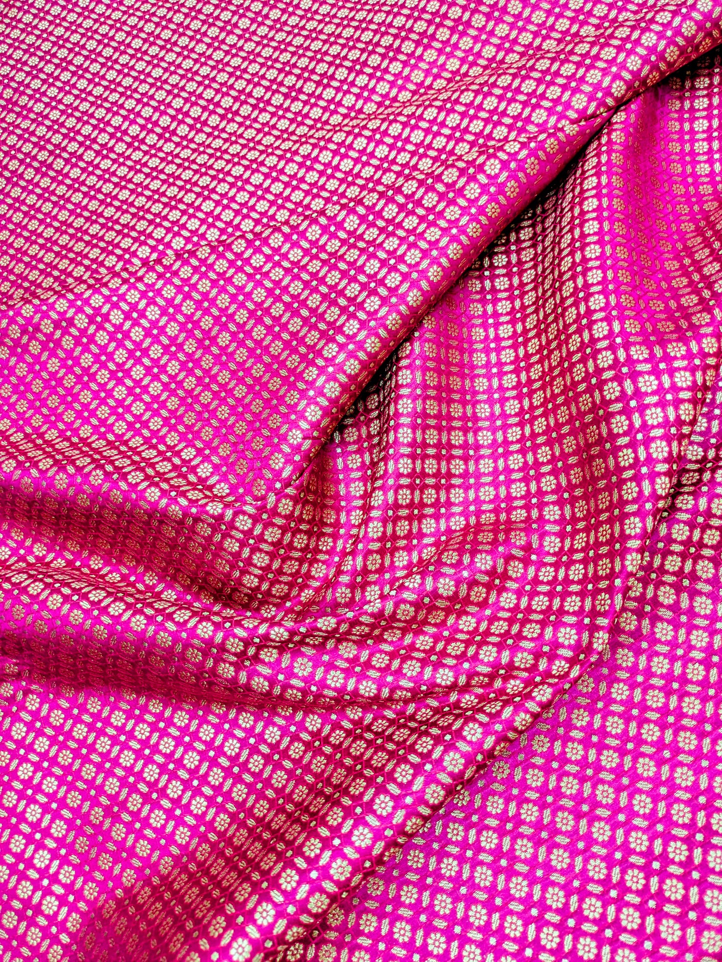 Banarasi brocade fabric, Pink and gold jacquard brocade, Home décor fabric, Wedding inspiration, Gothic fabric, Theatre costume, Lace brocade - NFAF518