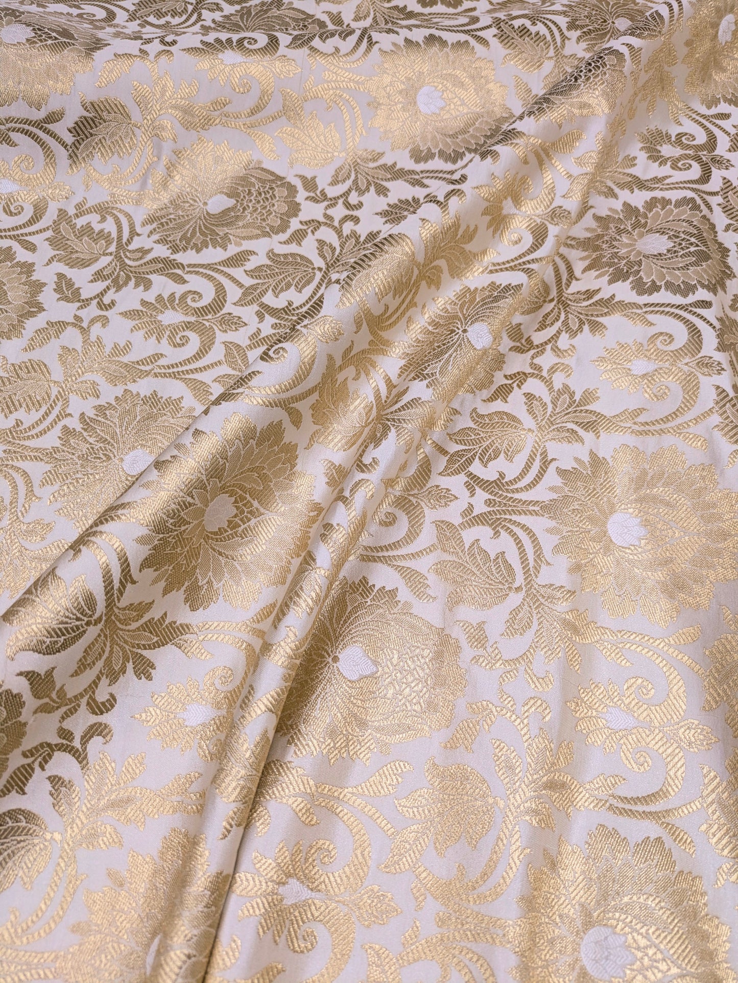 White and Gold Jacquard Brocade Fabric, Wedding inspiration, Floral brocade, Metallic brocade, Rayon silk brocade - NFAF552