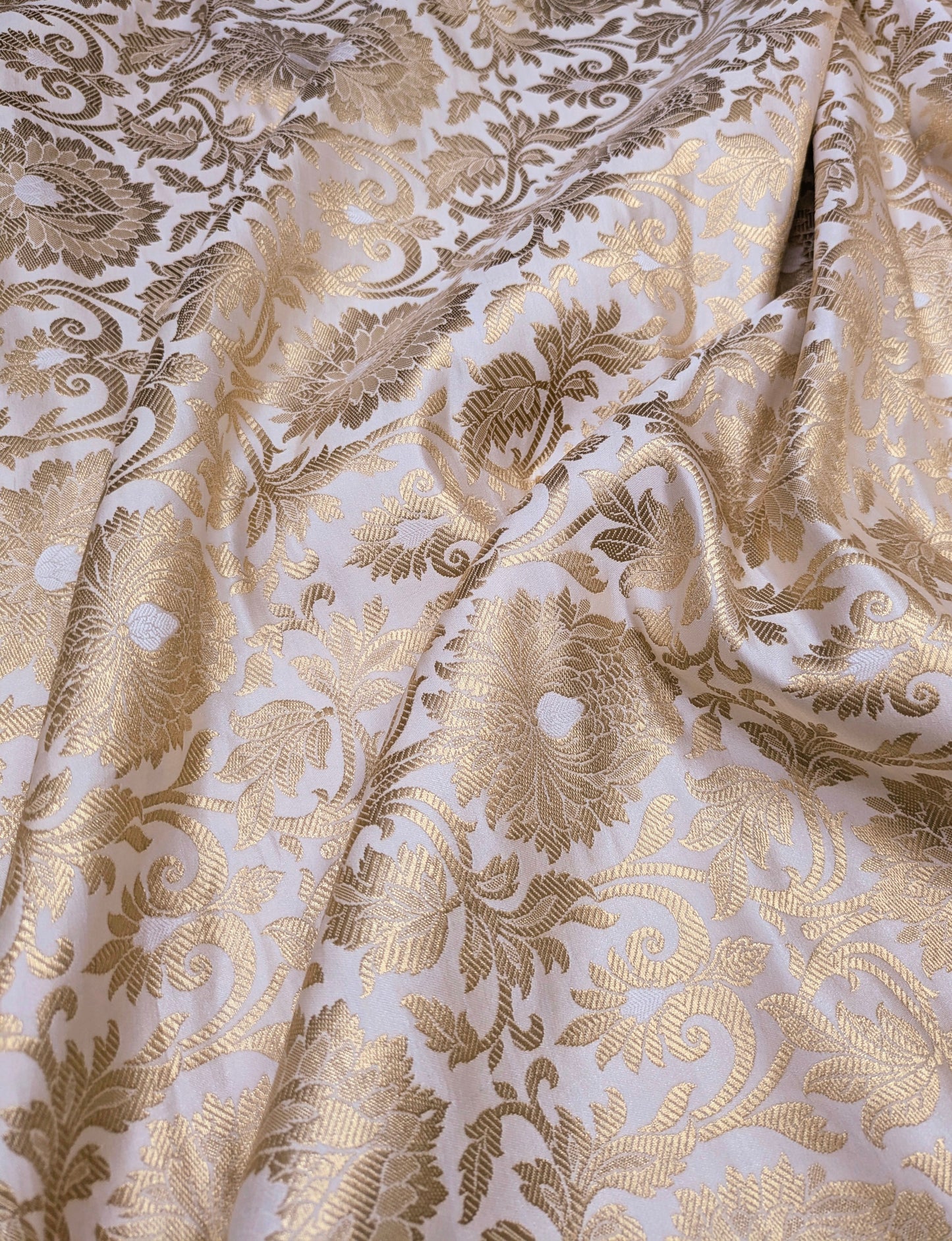 White and Gold Jacquard Brocade Fabric, Wedding inspiration, Floral brocade, Metallic brocade, Rayon silk brocade - NFAF552