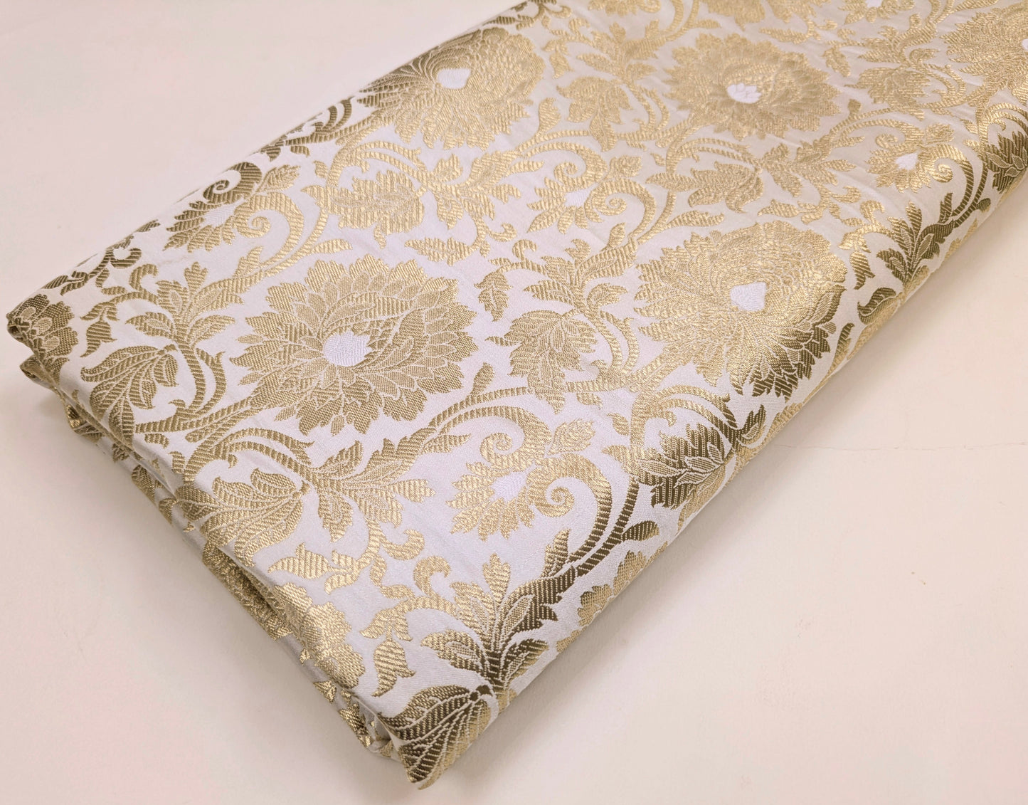 White and Gold Jacquard Brocade Fabric, Wedding inspiration, Floral brocade, Metallic brocade, Rayon silk brocade - NFAF552