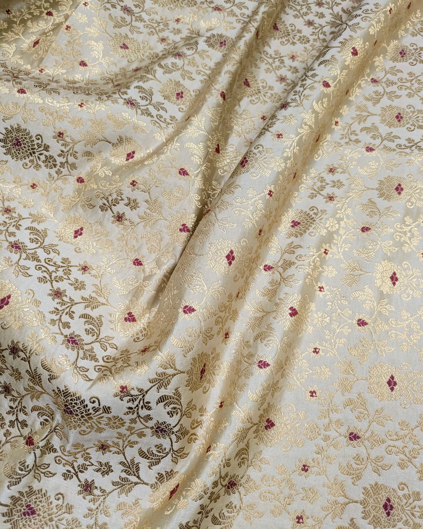 Banarasi Brocade Fabric, Iight Beige and Gold Rayon silk fabric, Floral brocade, Wedding fabric, Lace brocade, Gold brocade, Party fabric - NFAF563