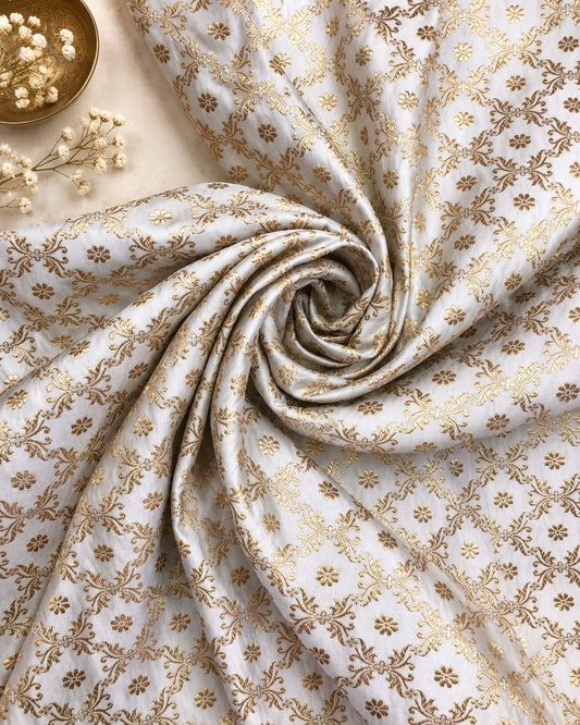 White and Gold jacquard brocade fabric, Wedding inspiration, Historical fabric, Renaissance fabric, Vintage textile, Floral brocade - NFAF95