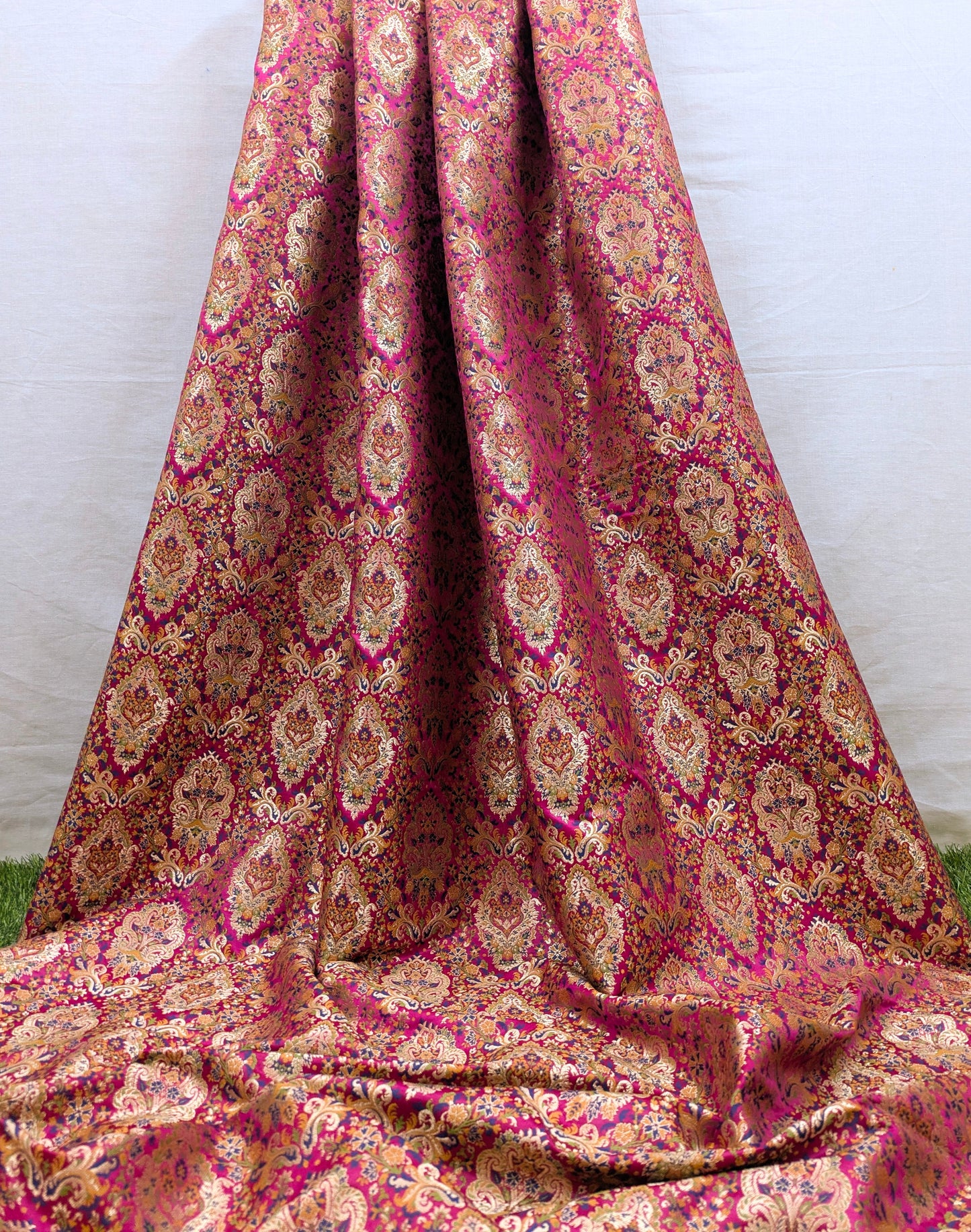 Brocade fabric Jacquard Damask Fabric Pink Gold Brocade Wedding Dress fabric Rayon Silk brocade Bridal fabric Upholstery Fabric by the yard