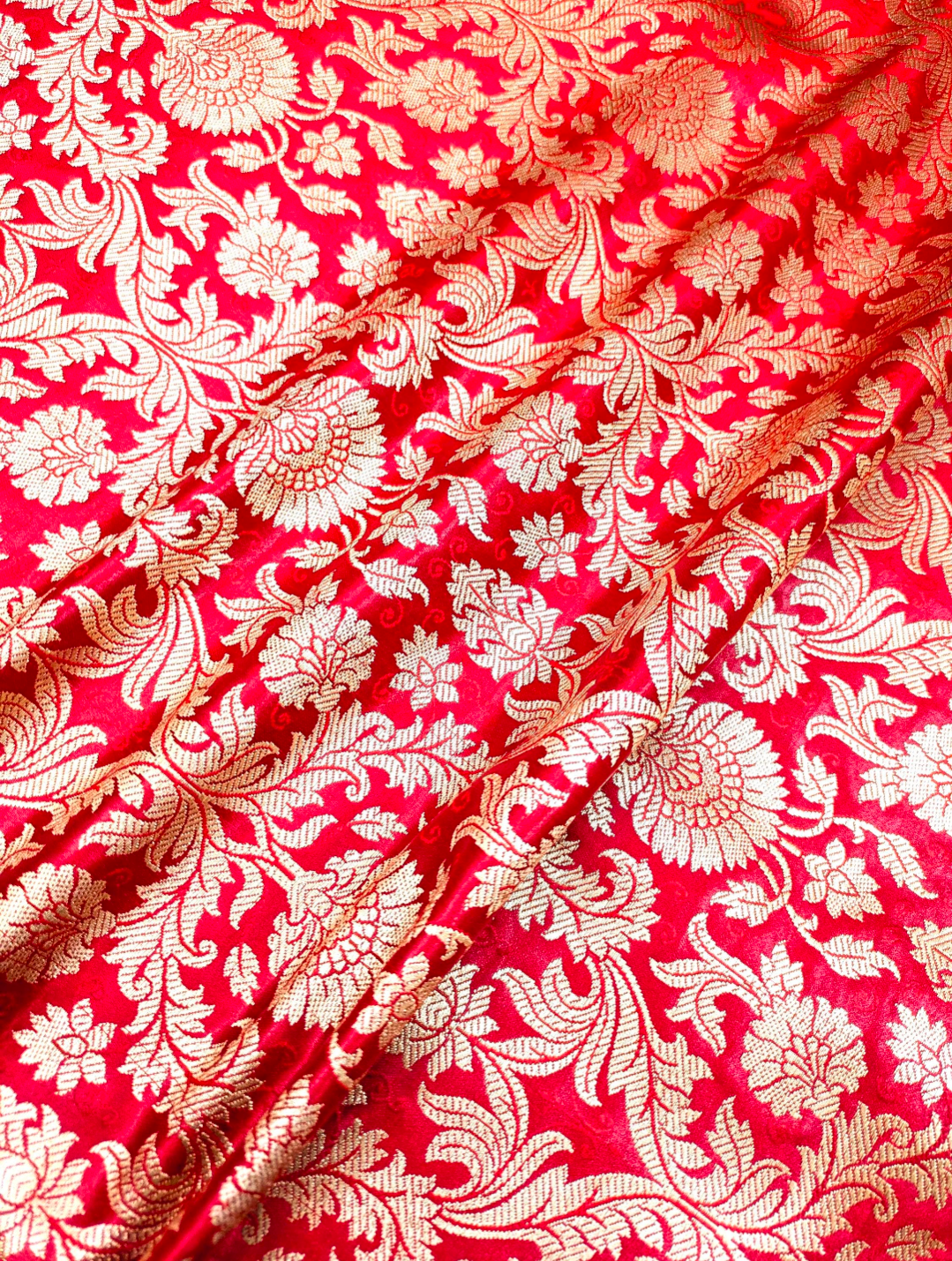 Brocade fabric Red Gold silk Brocade Jacquard Damask Wedding Bridal Indian Dress Banarasi Saree Drapery Brokat tissu fabric by the yard NFAF80