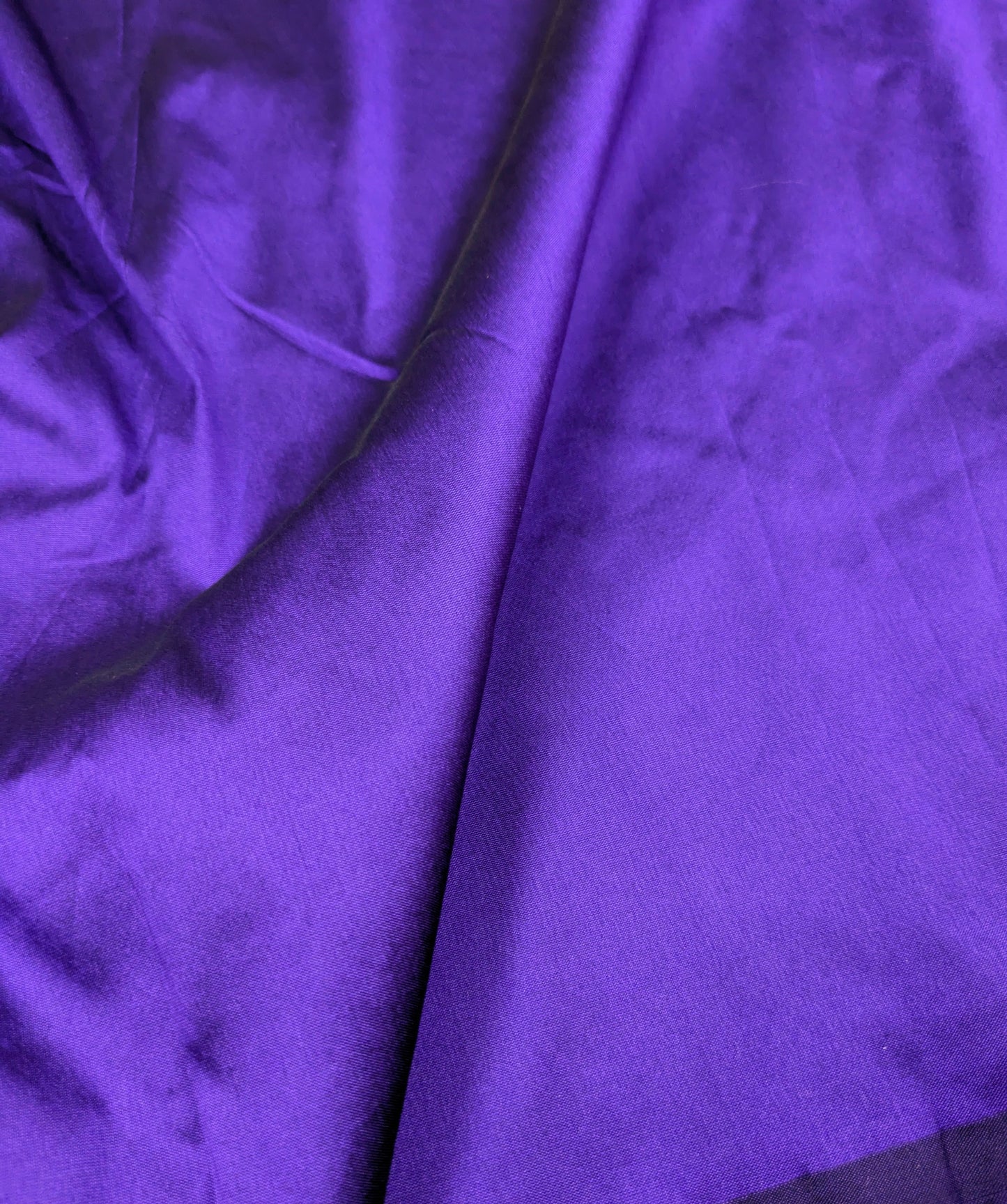 Purpler Taffeta Fabric, Dress, Costume Apparel Fabric, Poly Silk Fabric, Multiple yardage will come in a continuous length - TSF04