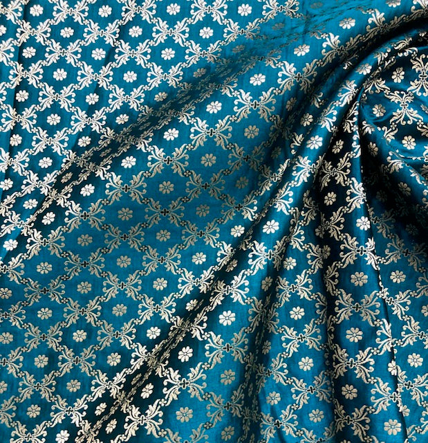 Indian Banarasi Brocade fabric in Turquoise and Gold color, Multiple lengths will come in the continuous piece - NF1092