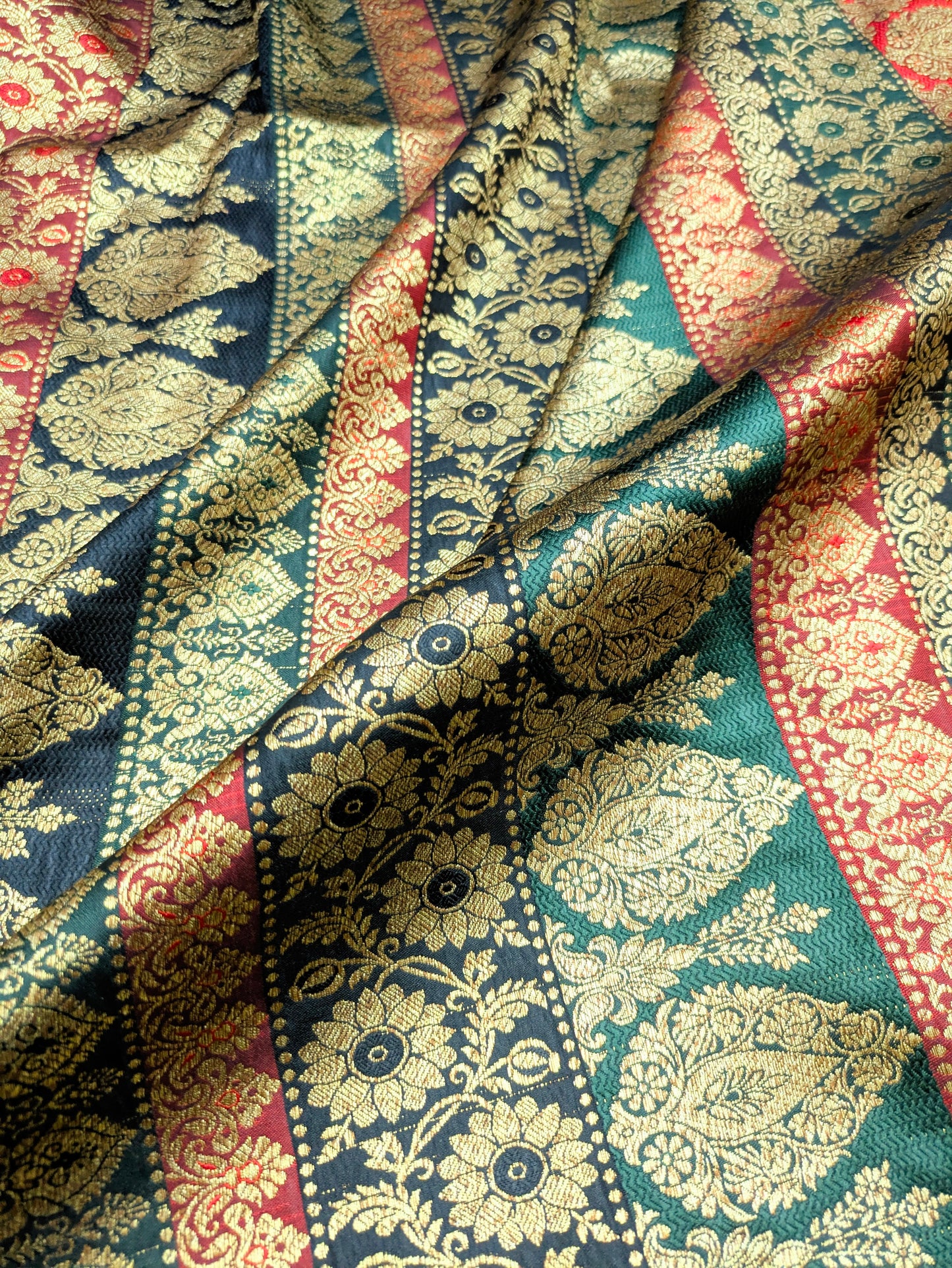 Green Red and Gold Damask Jacquard Brocade Fabric Gold brocade fabric Medieval fabric Wedding Dress Brocade Fabric by the yard -NFAF517