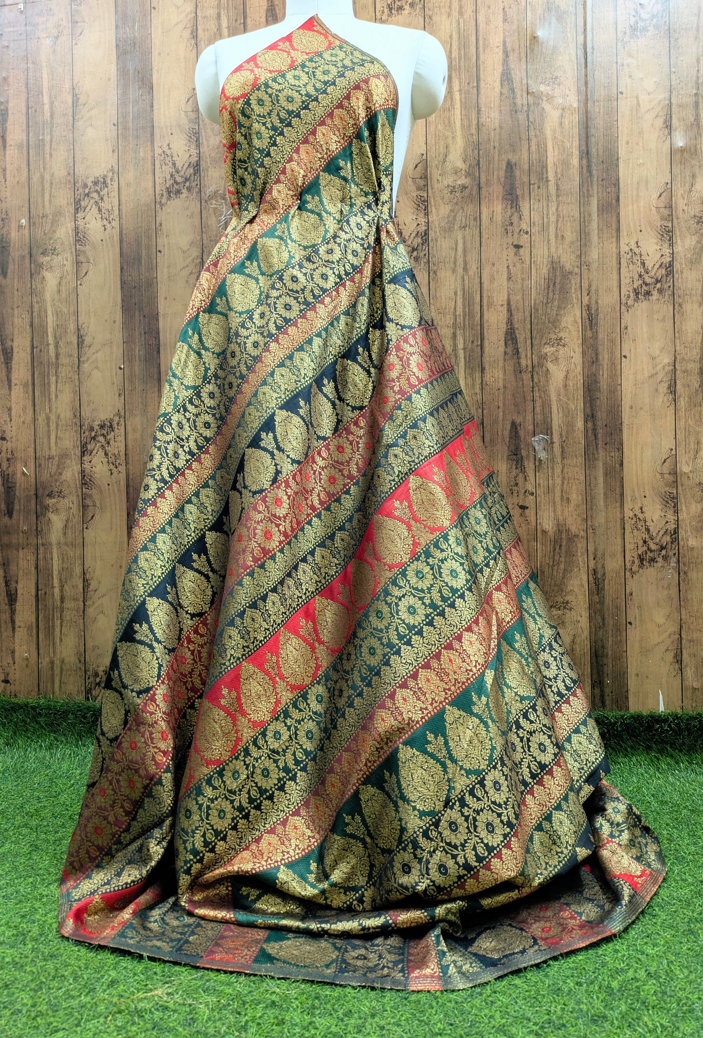 Green Red and Gold Damask Jacquard Brocade Fabric Gold brocade fabric Medieval fabric Wedding Dress Brocade Fabric by the yard -NFAF517