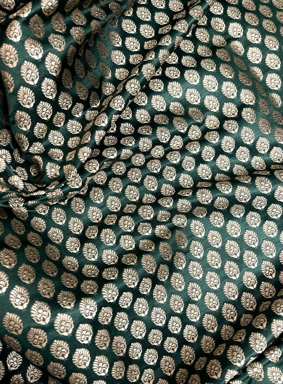 Brocade fabric Jacquard Damask Green Gold Brocade Wedding Dress fabric Home décor fabric Medieval Brocade Fabric by the yard/meter - NFAF181