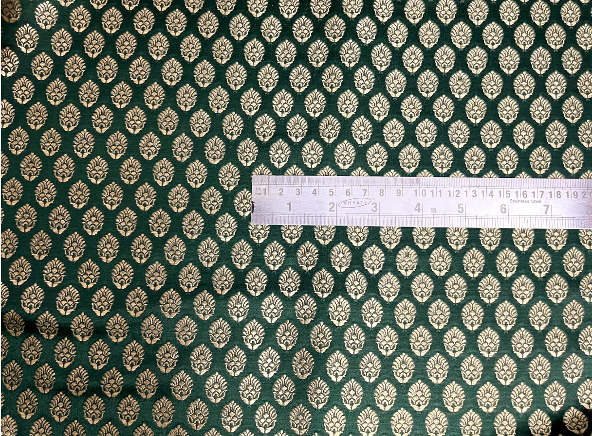 Brocade fabric Jacquard Damask Green Gold Brocade Wedding Dress fabric Home décor fabric Medieval Brocade Fabric by the yard/meter - NFAF181