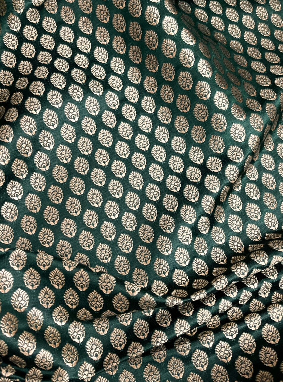 Brocade fabric Jacquard Damask Green Gold Brocade Wedding Dress fabric Home décor fabric Medieval Brocade Fabric by the yard/meter - NFAF181