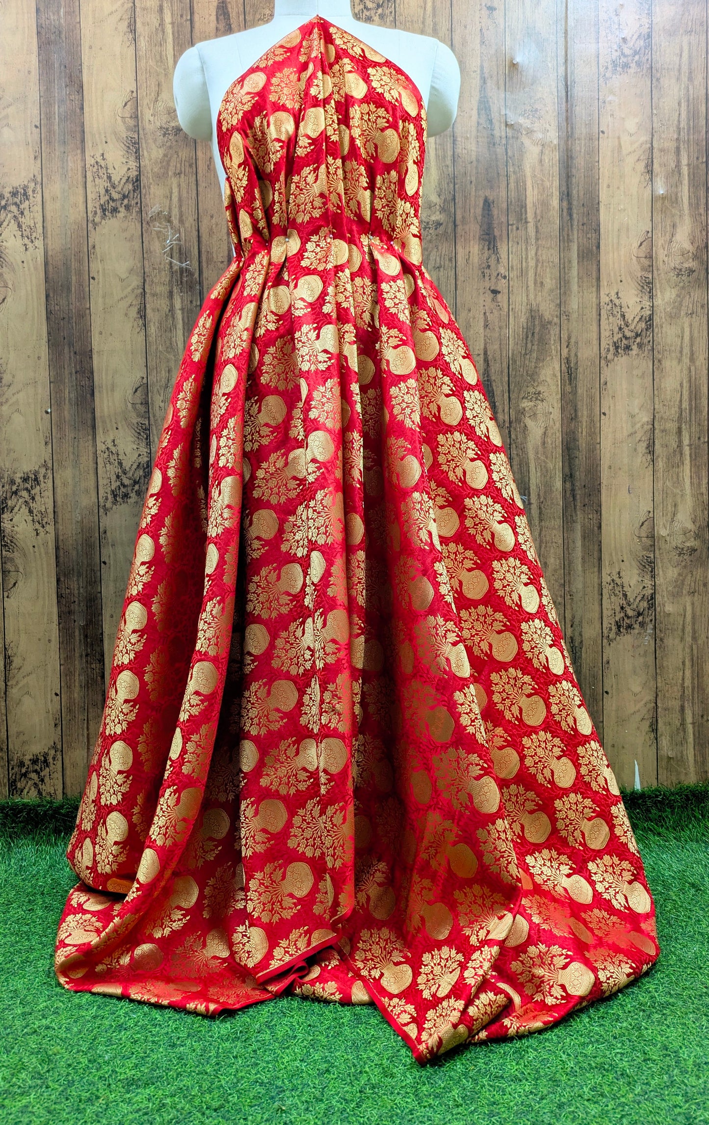 Brocade fabric Jacquard Damask fabric Wedding Bridal Brocade Dress Fabric Decor Upholsery Brocade Fabric Red Gold Fabric by the yard  - 336