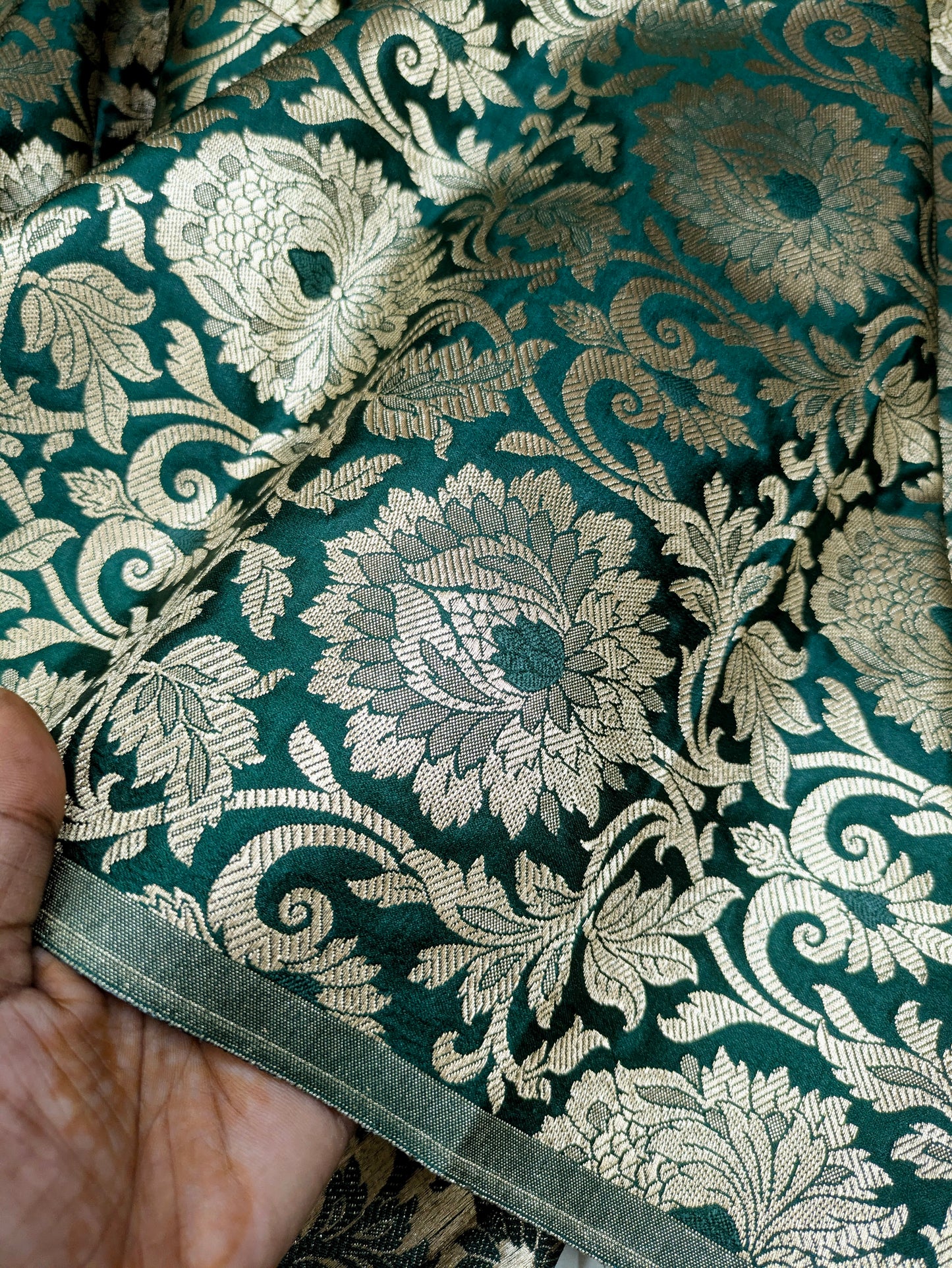 Banarasi Brocade Fabric, Green and Gold Wedding dress fabric, Rayon silk brocade, Renaissance fabric, Lace brocade, Vintage textile - NFAF542