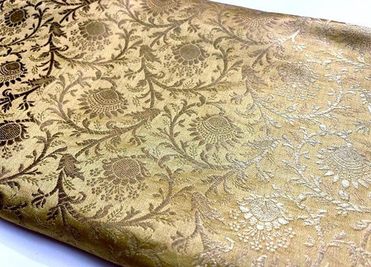 Indian Banarasi Brocade fabric, Beige and gold Jacquard fabric, Floral brocade, Home décor fabric, Wedding inspiration, Historical fabric - NFAF608