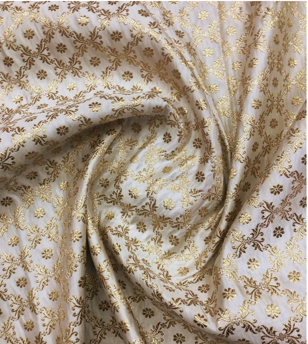 Off-White and Gold jacquard brocade fabric, Wedding inspiration, Historical fabric, Renaissance fabric, Vintage textile, Floral brocade - NFAF667