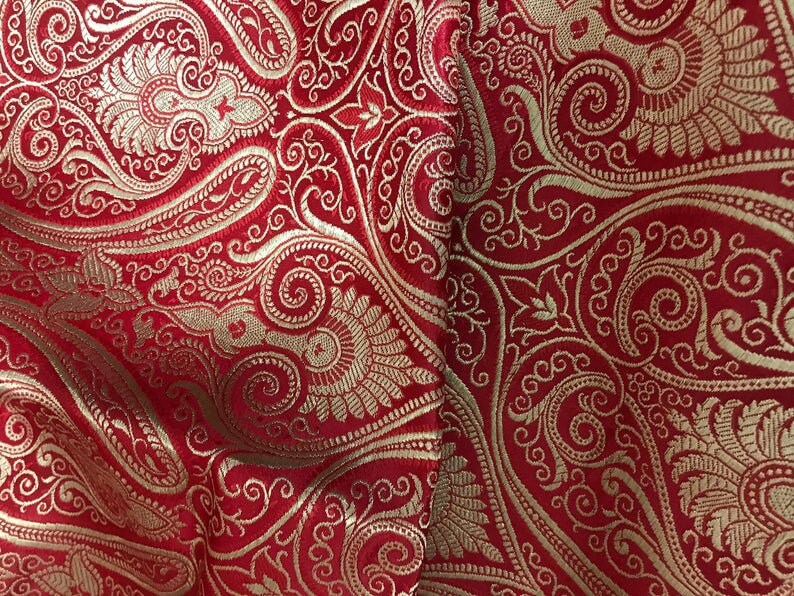 Indian Banarasi Brocade Fabric in Red and gold color, Multiple lengths will come in the continuous piece - NF319